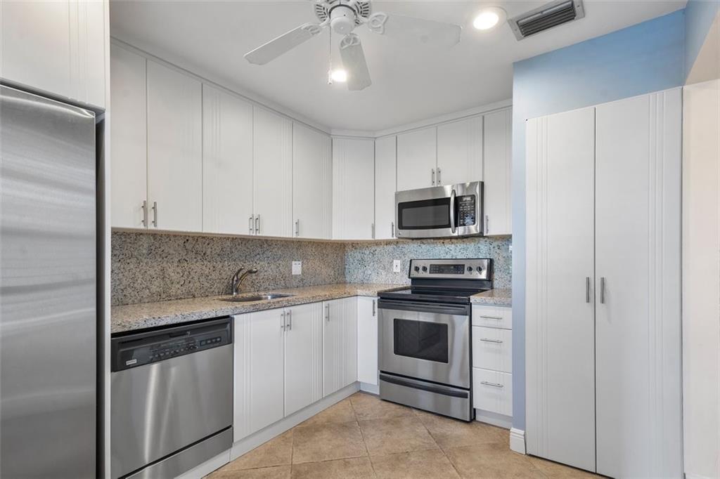 Vistas at Boca Lago - Residential