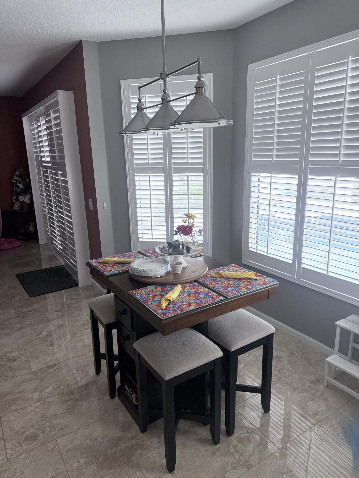 LAKE CHARLESTON - Residential