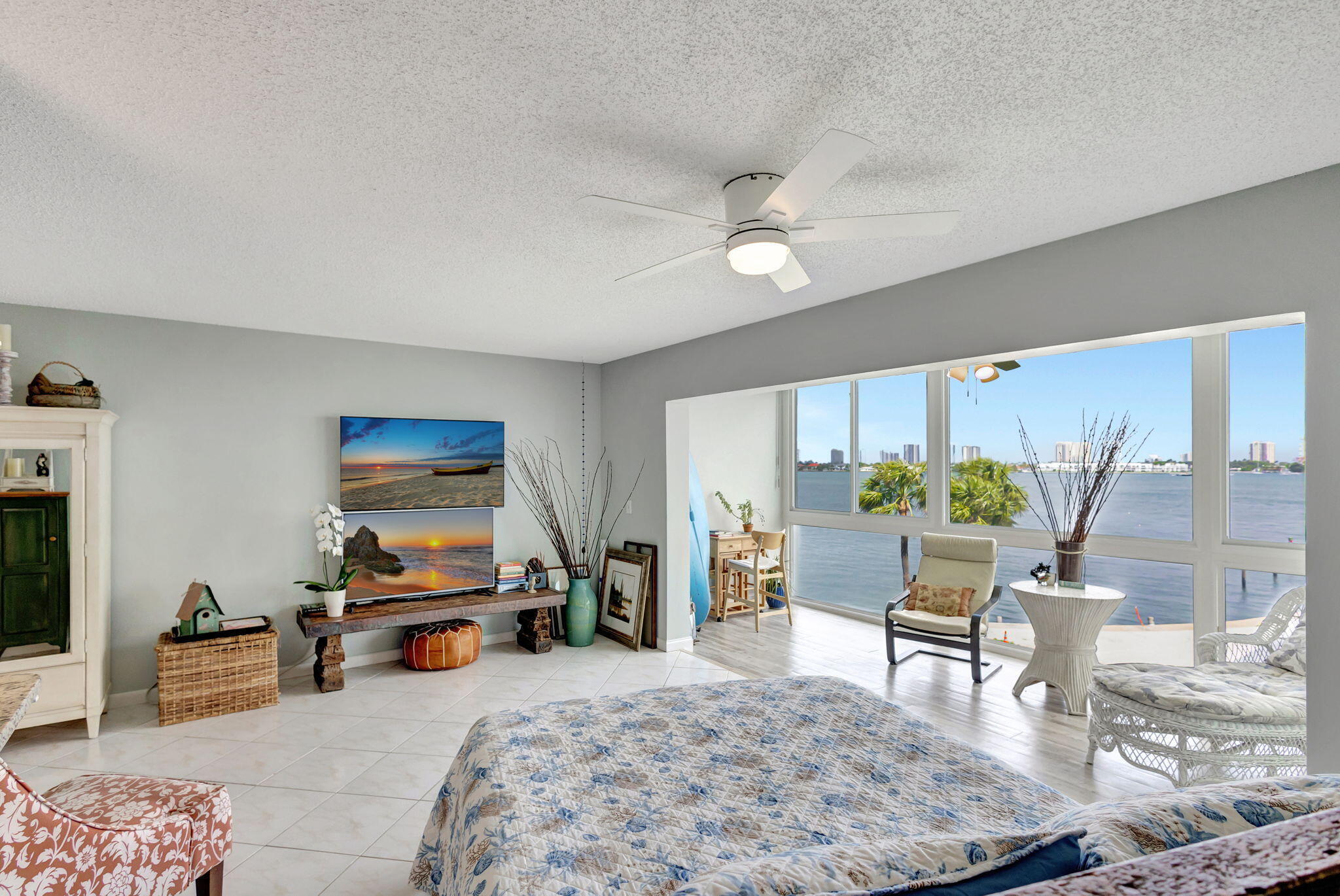 WILSHIRE NORTH CONDOS - Residential