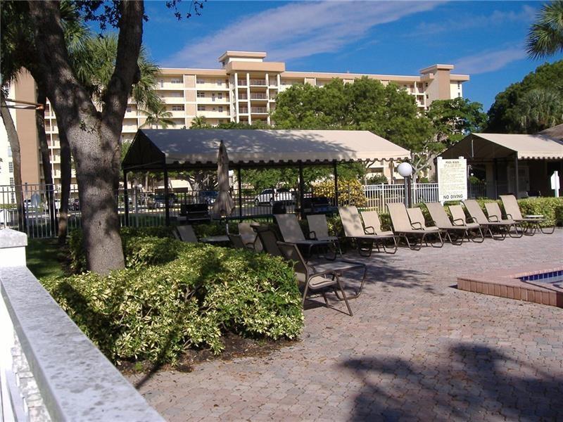 Palm Aire - Residential