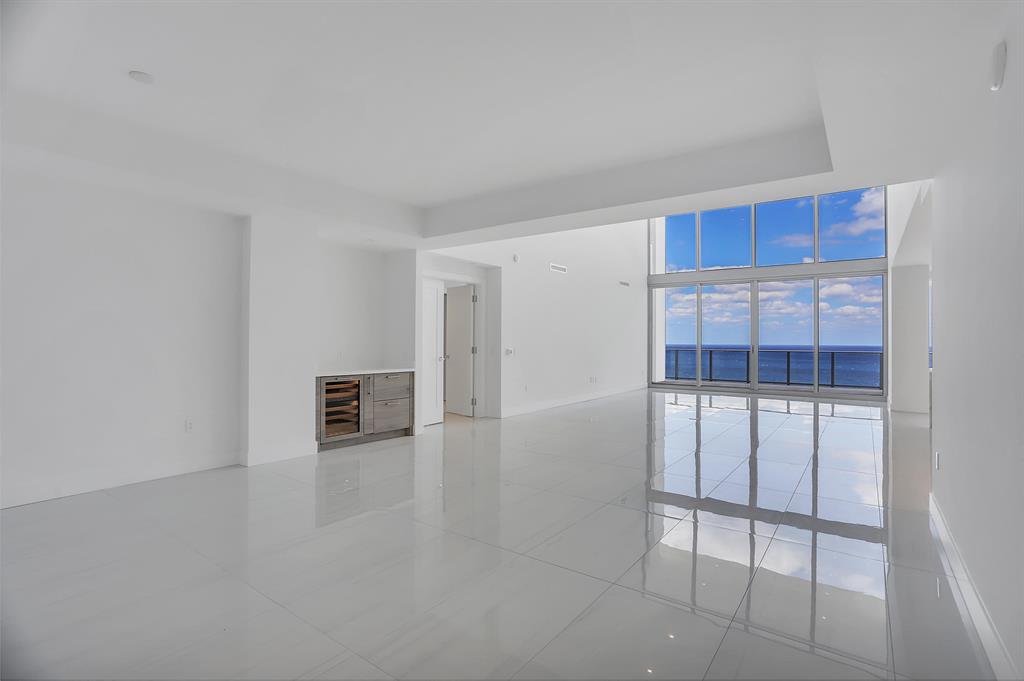 5000 NORTH OCEAN CONDO - Residential