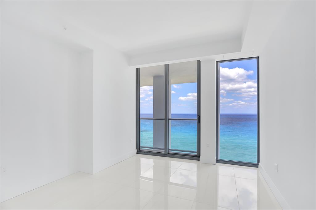 5000 NORTH OCEAN CONDO - Residential