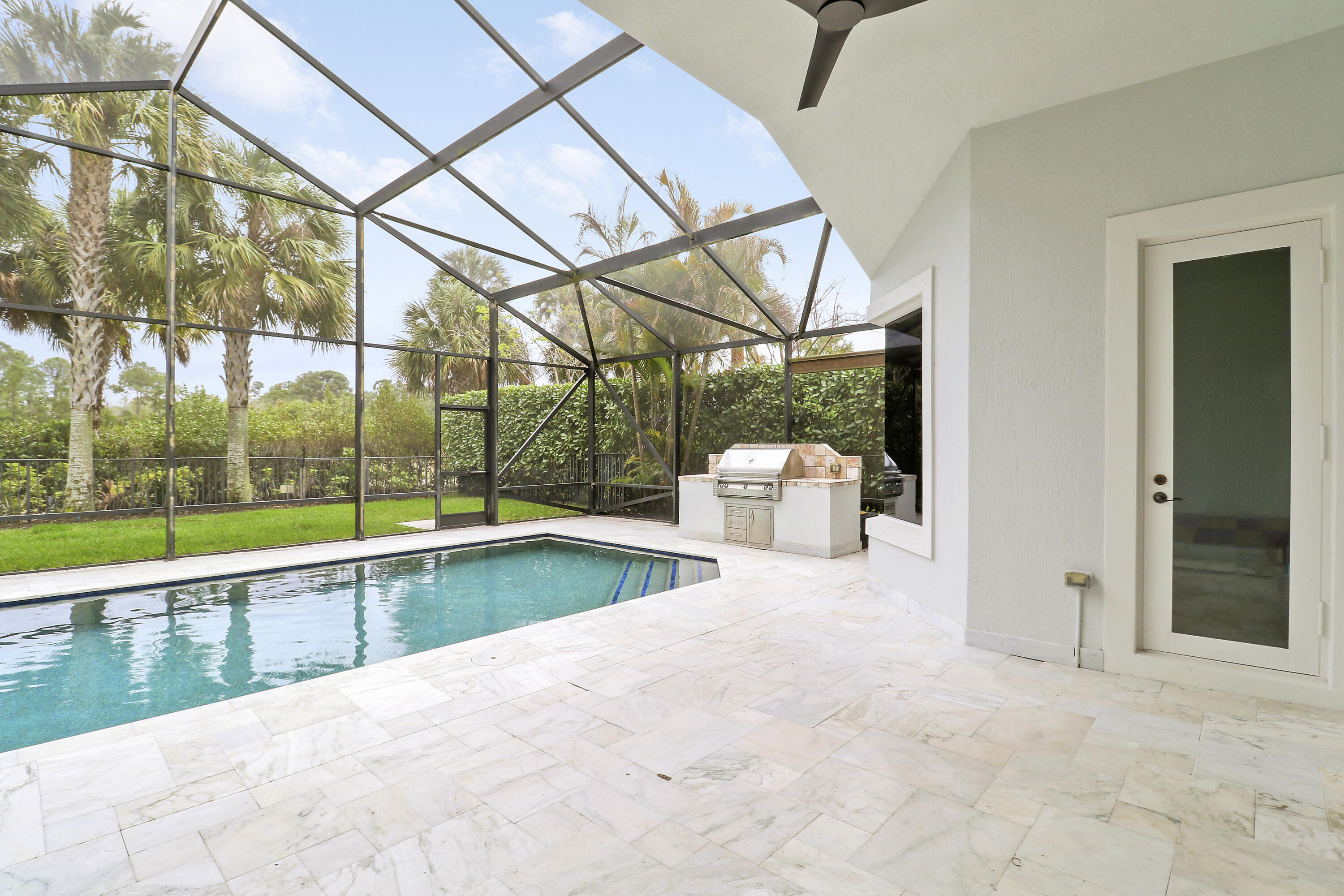 JUPITER COUNTRY CLUB POD E - Residential Lease