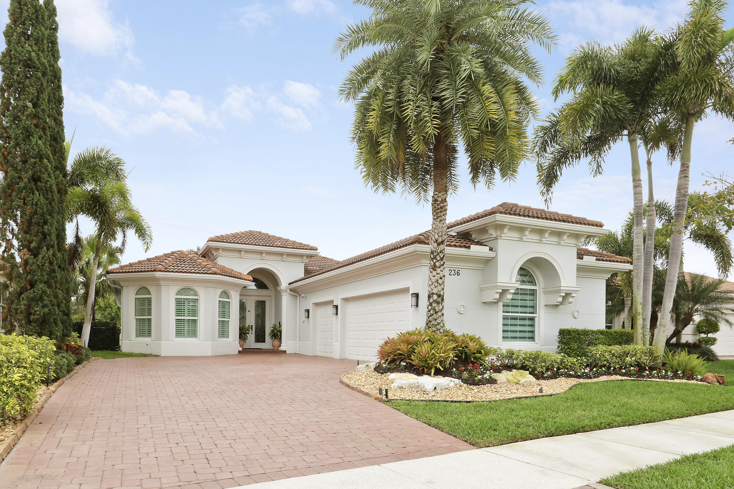 JUPITER COUNTRY CLUB POD E - Residential Lease