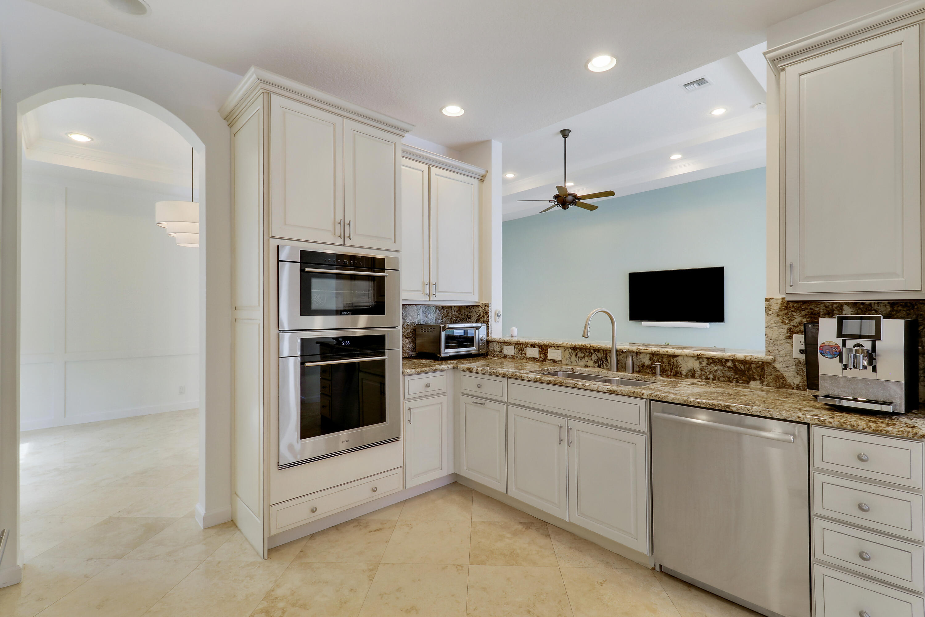 JUPITER COUNTRY CLUB POD E - Residential Lease