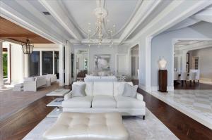 ROYAL PALM YACHT & COUNTRY CLUB - Residential