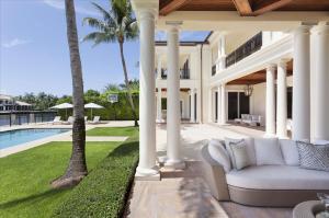 ROYAL PALM YACHT & COUNTRY CLUB - Residential