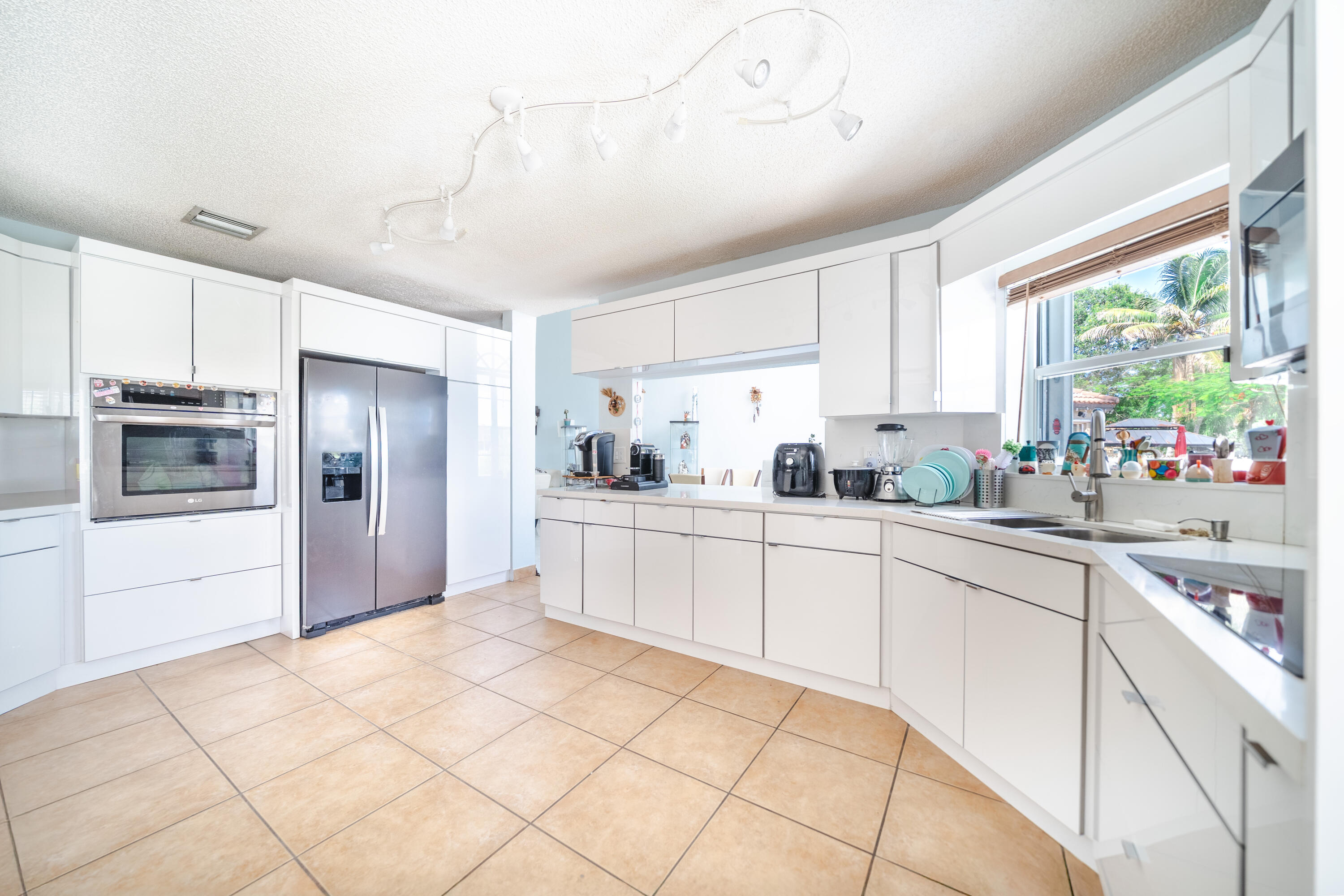 CHAPEL LAKE ESTATES - Residential
