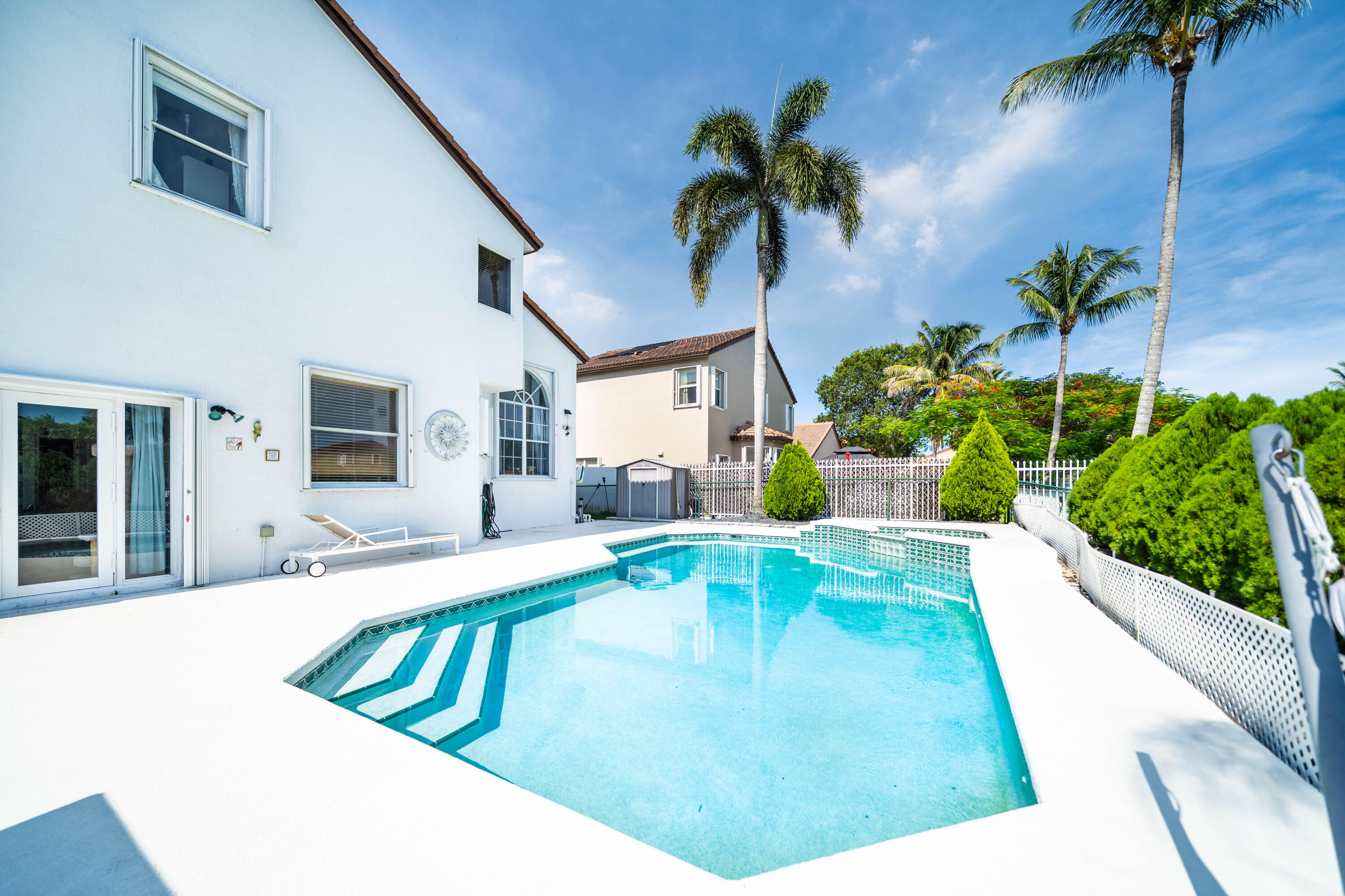 CHAPEL LAKE ESTATES - Residential
