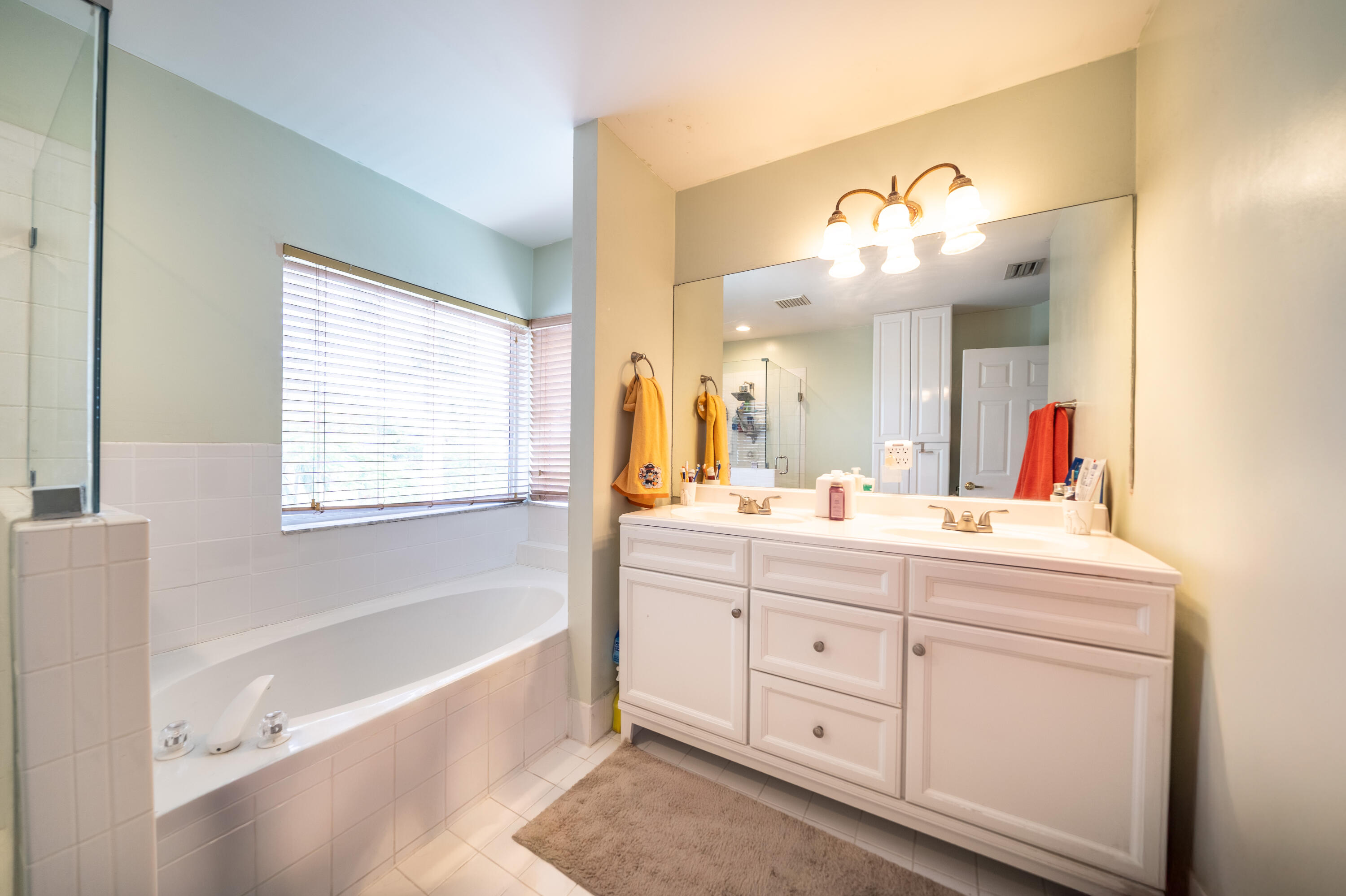 CHAPEL LAKE ESTATES - Residential