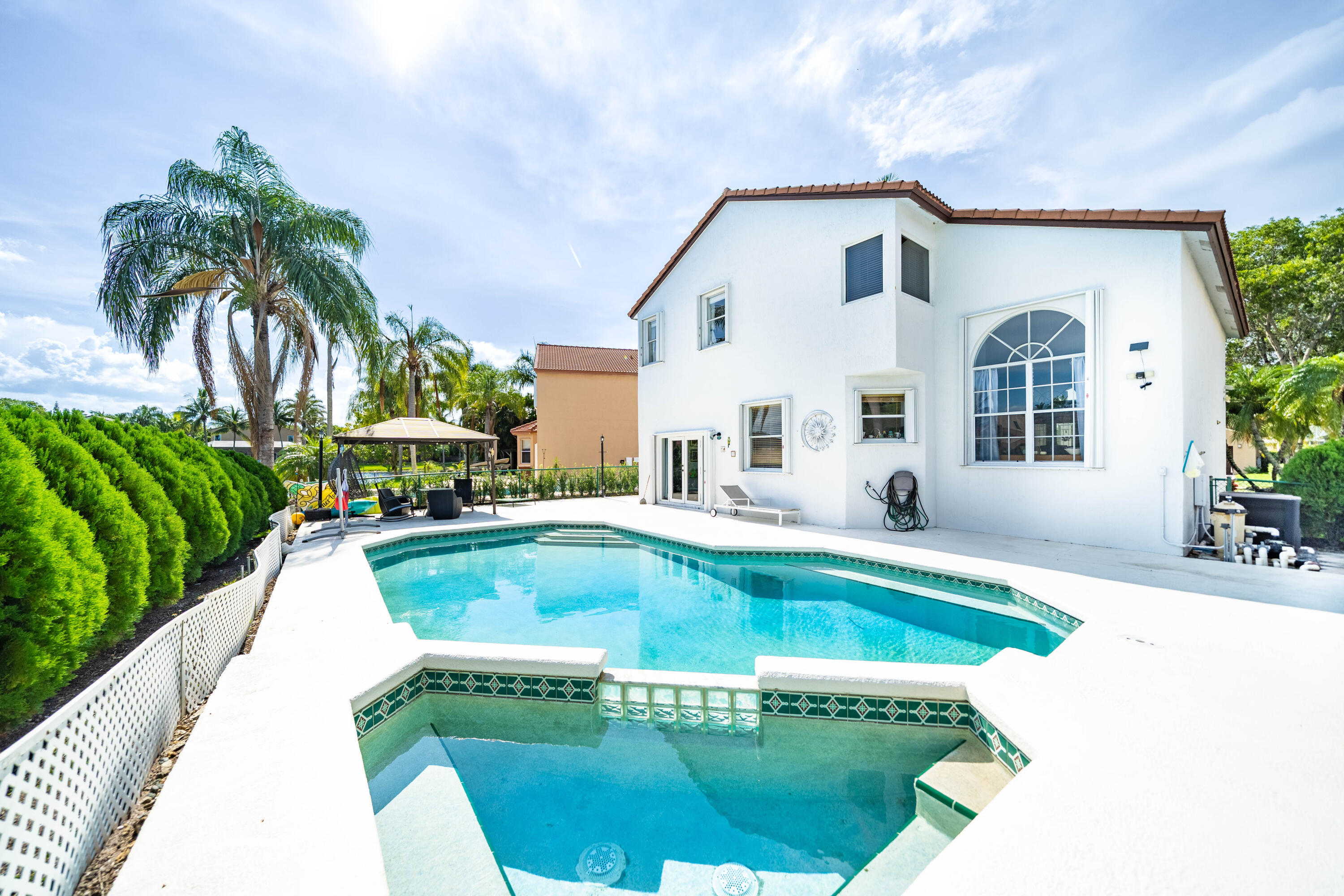 CHAPEL LAKE ESTATES - Residential