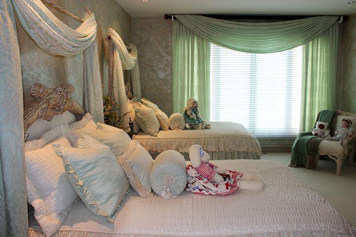 DELRAY BEACH ESTATE - Residential