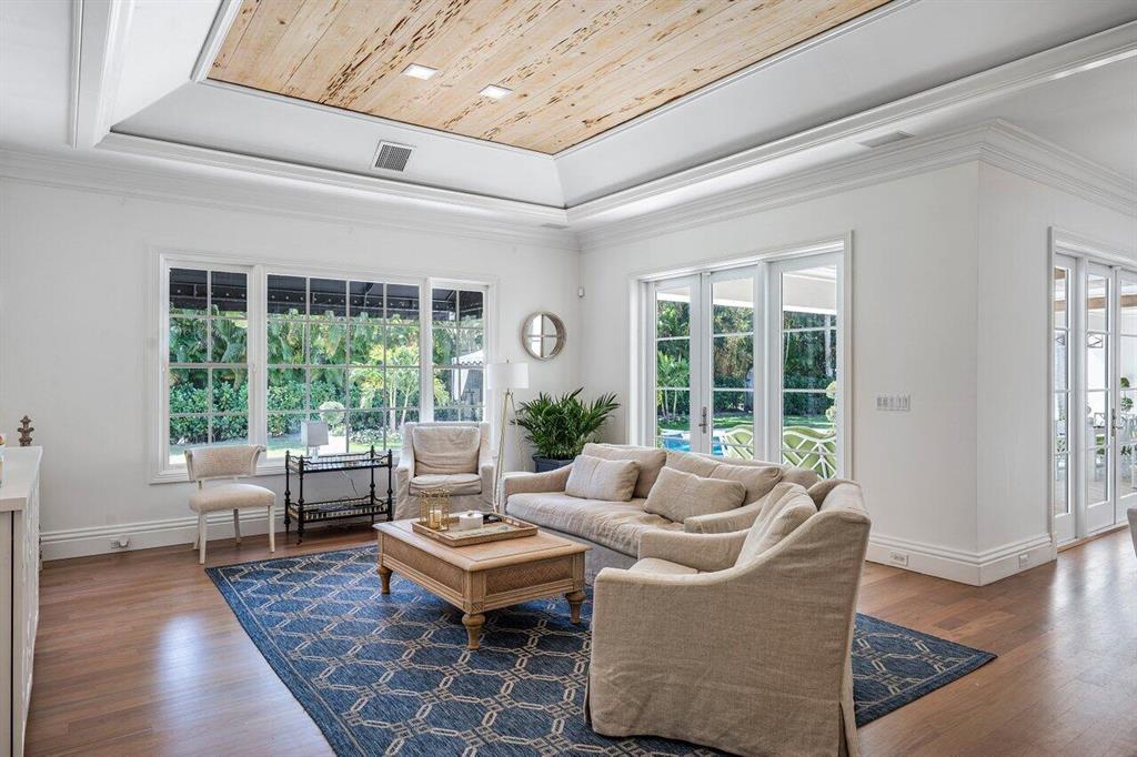 DRIFTWOOD LANDING - Residential