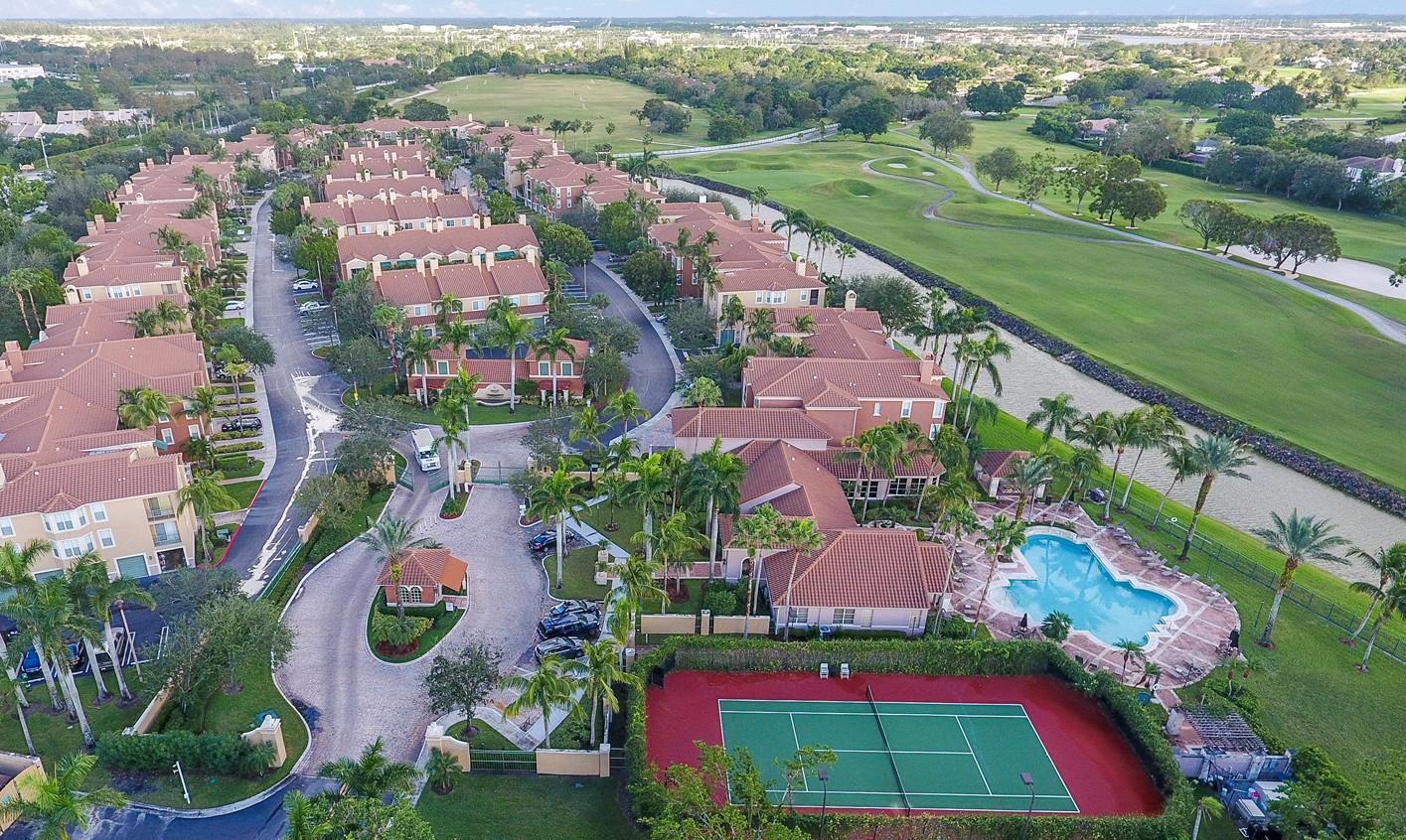 ST ANDREWS AT POLO CLUB CONDO - Residential