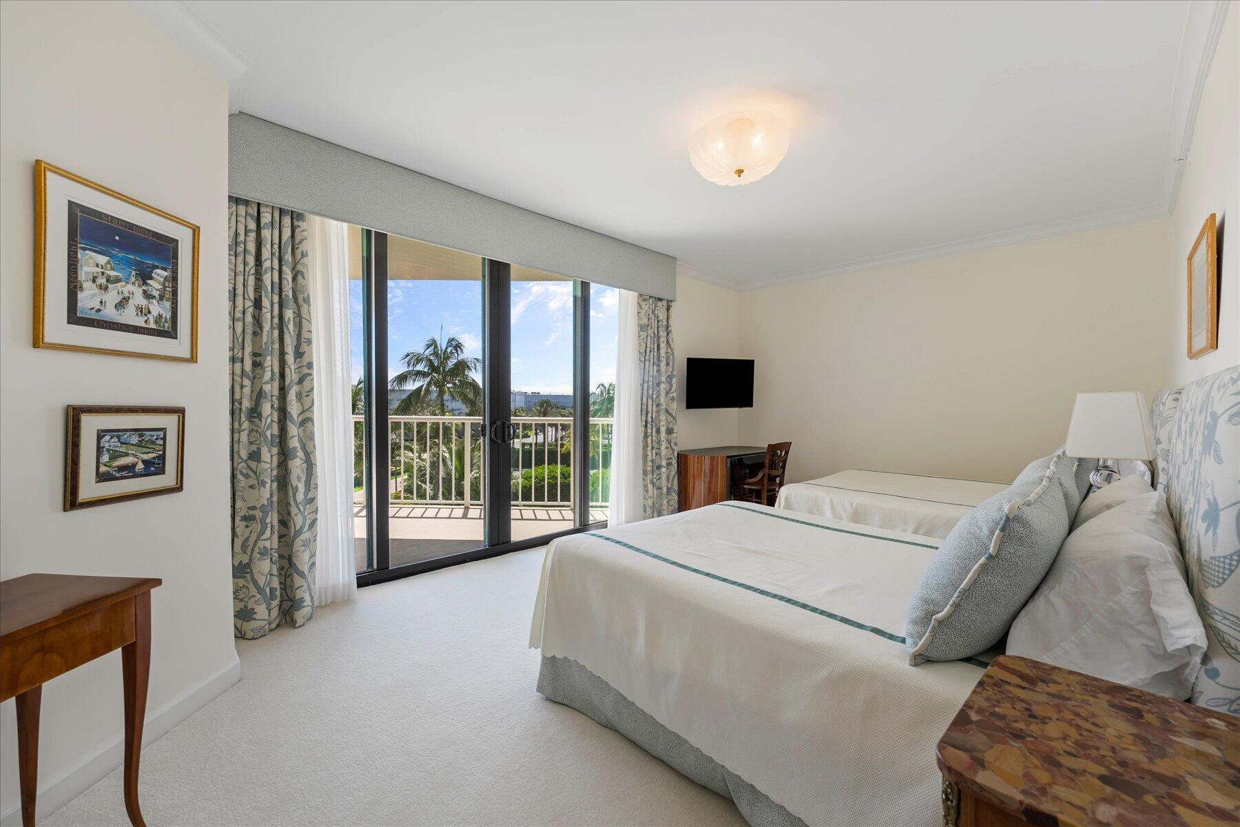 TWENTY SEVEN SEVENTY SOUTH OCEAN BLVD - Residential