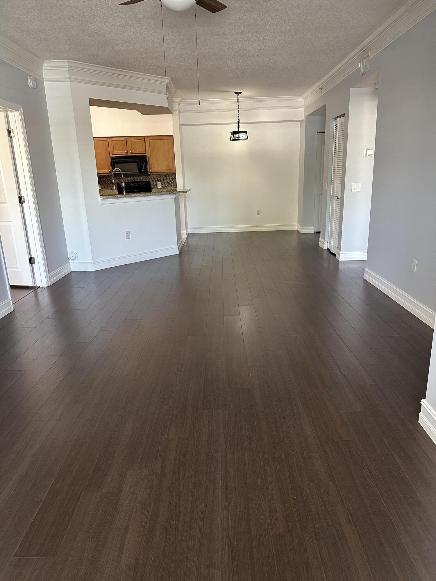 MEZZANO CONDO - Residential