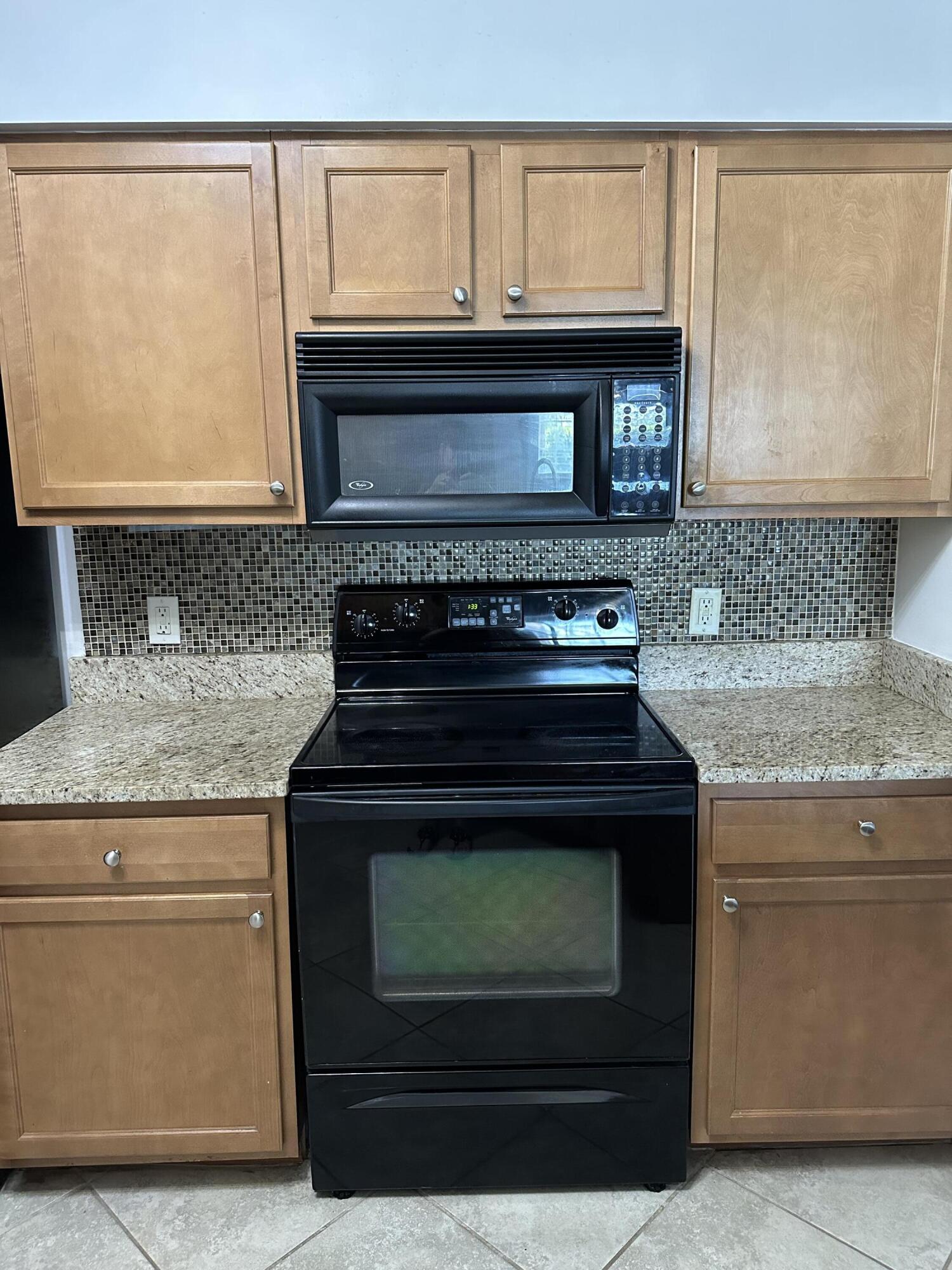 MEZZANO CONDO - Residential