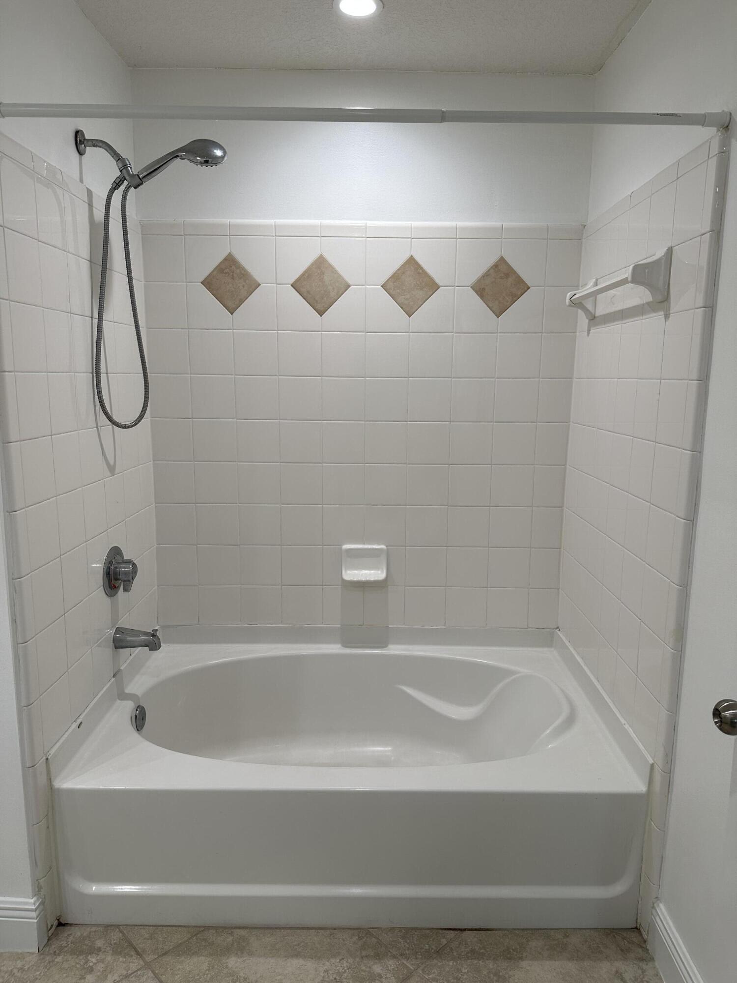 MEZZANO CONDO - Residential