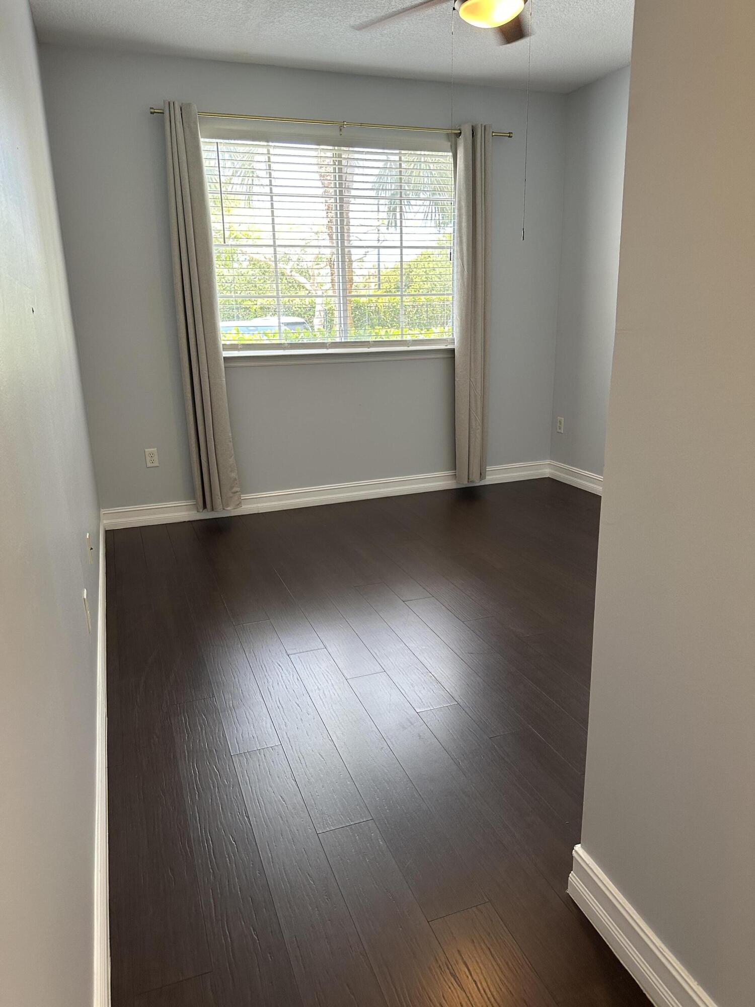 MEZZANO CONDO - Residential