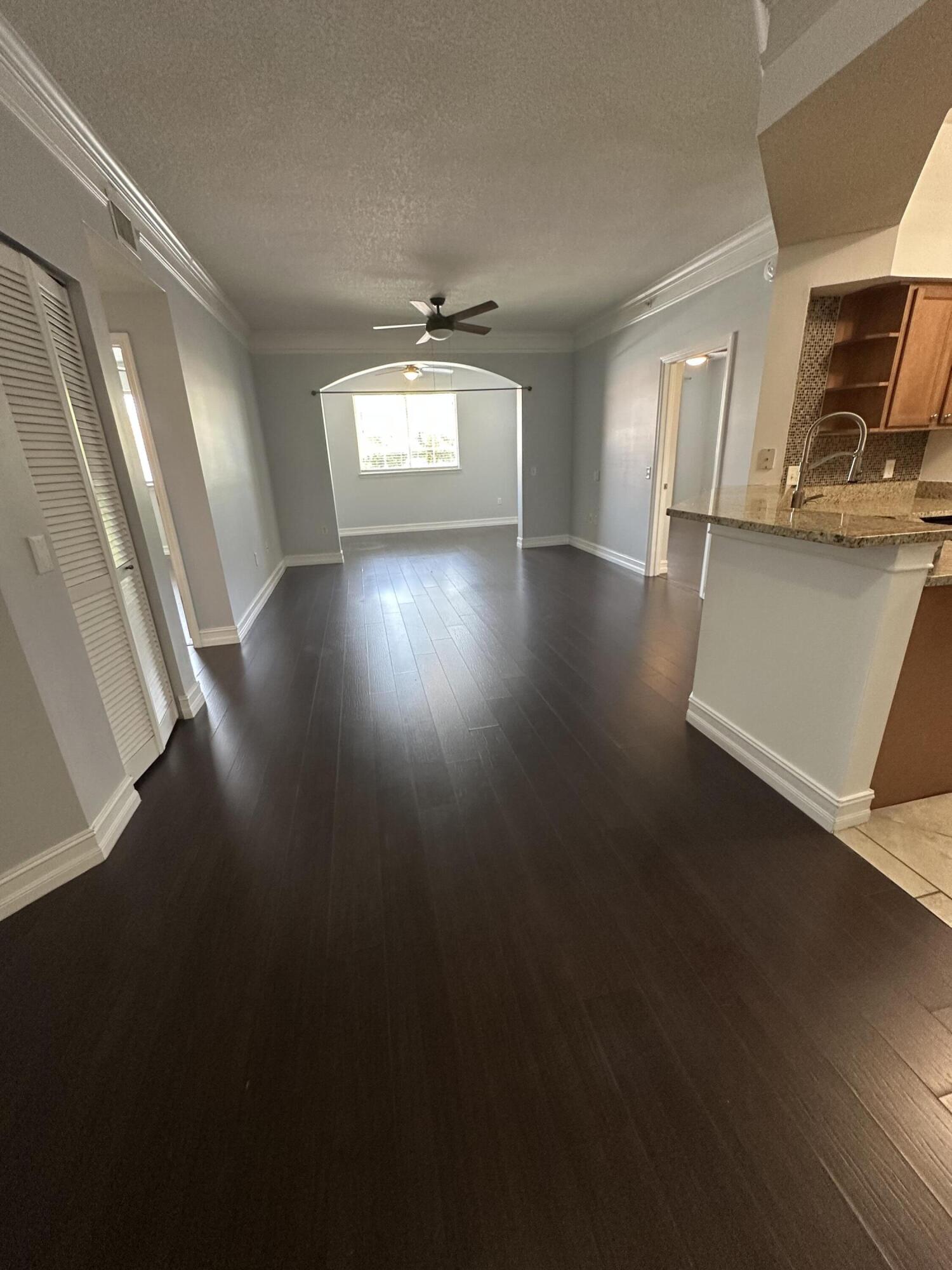 MEZZANO CONDO - Residential