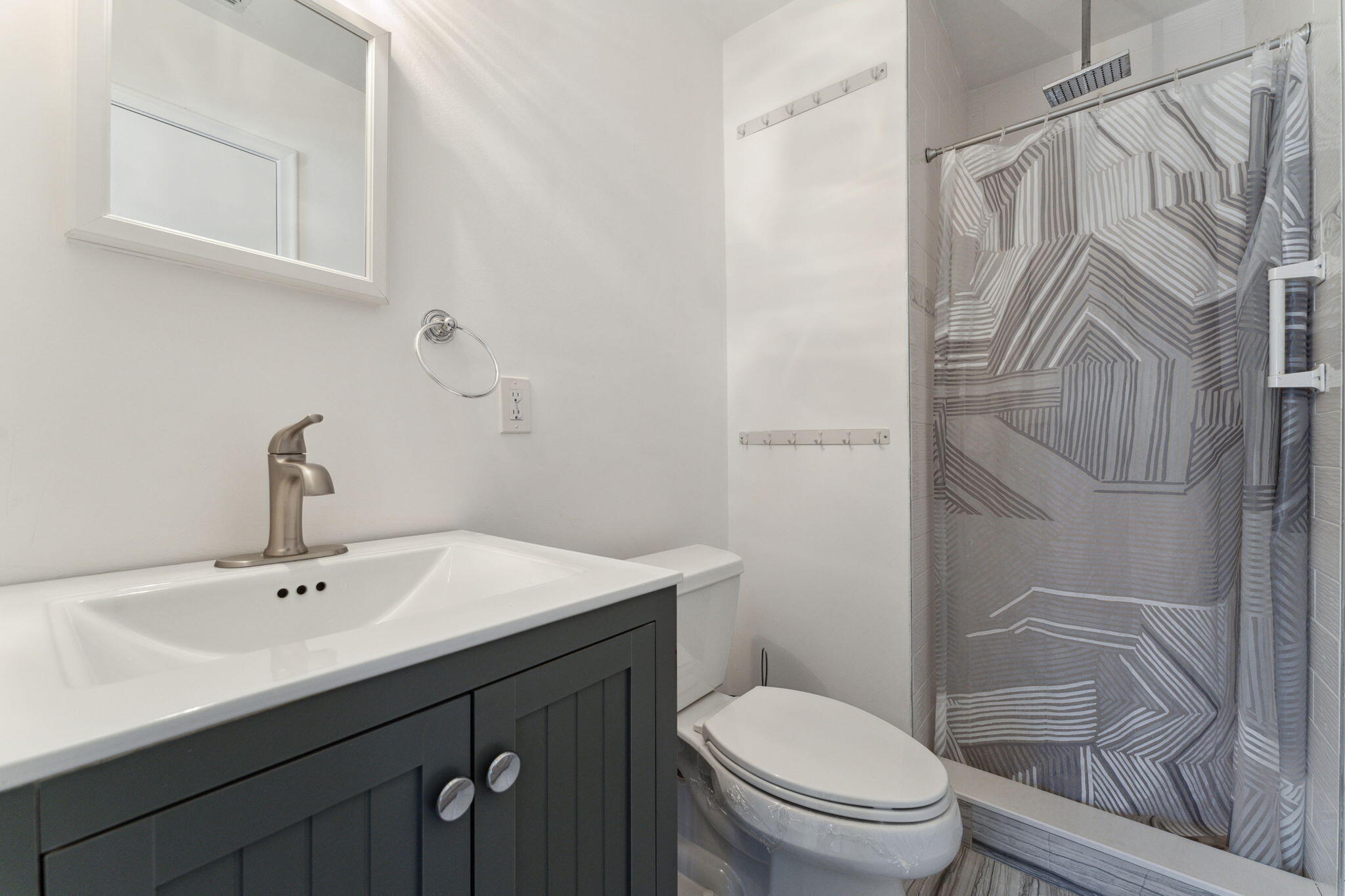 PINES OF DELRAY CONDO - Residential Lease
