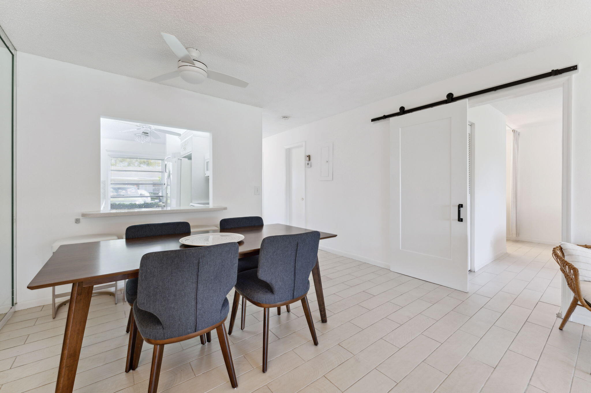 PINES OF DELRAY CONDO - Residential Lease