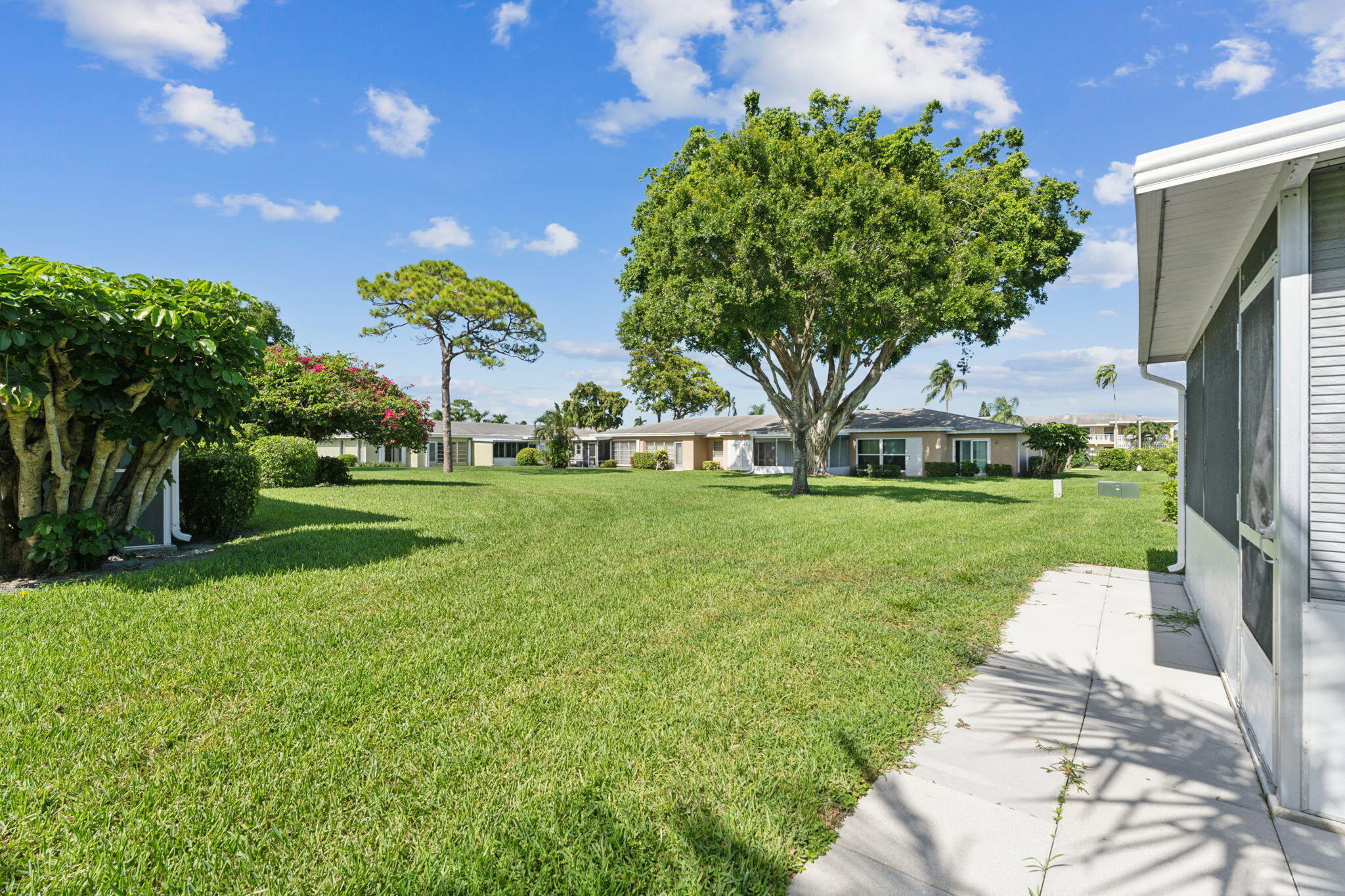 PINES OF DELRAY CONDO - Residential Lease