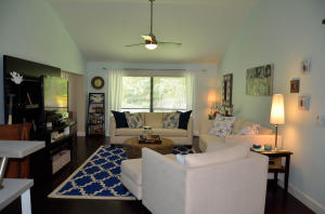 TWELVE OAKS CONDO - Residential Lease