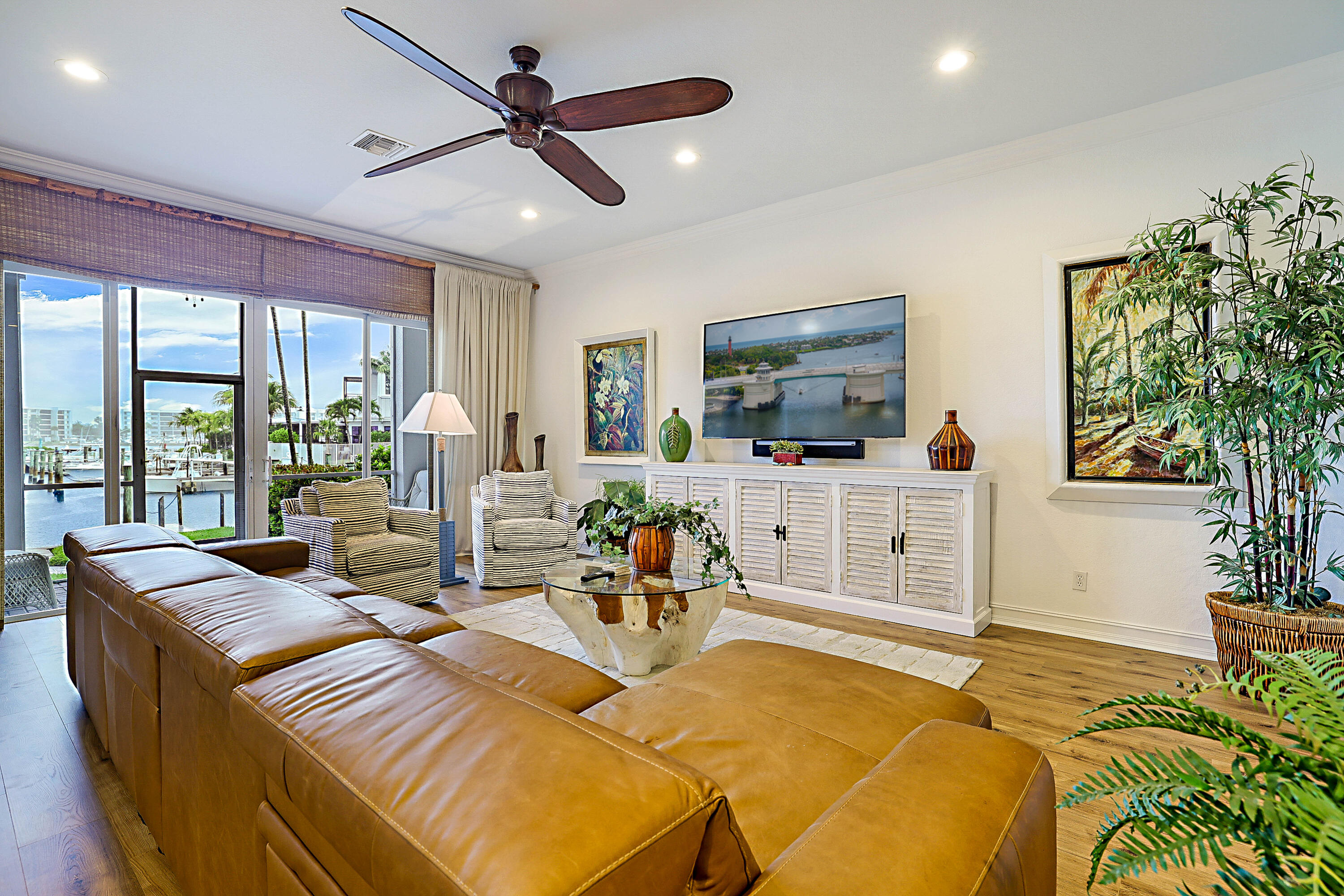 DOCKSIDE AT JUPITER HARBOUR - Residential