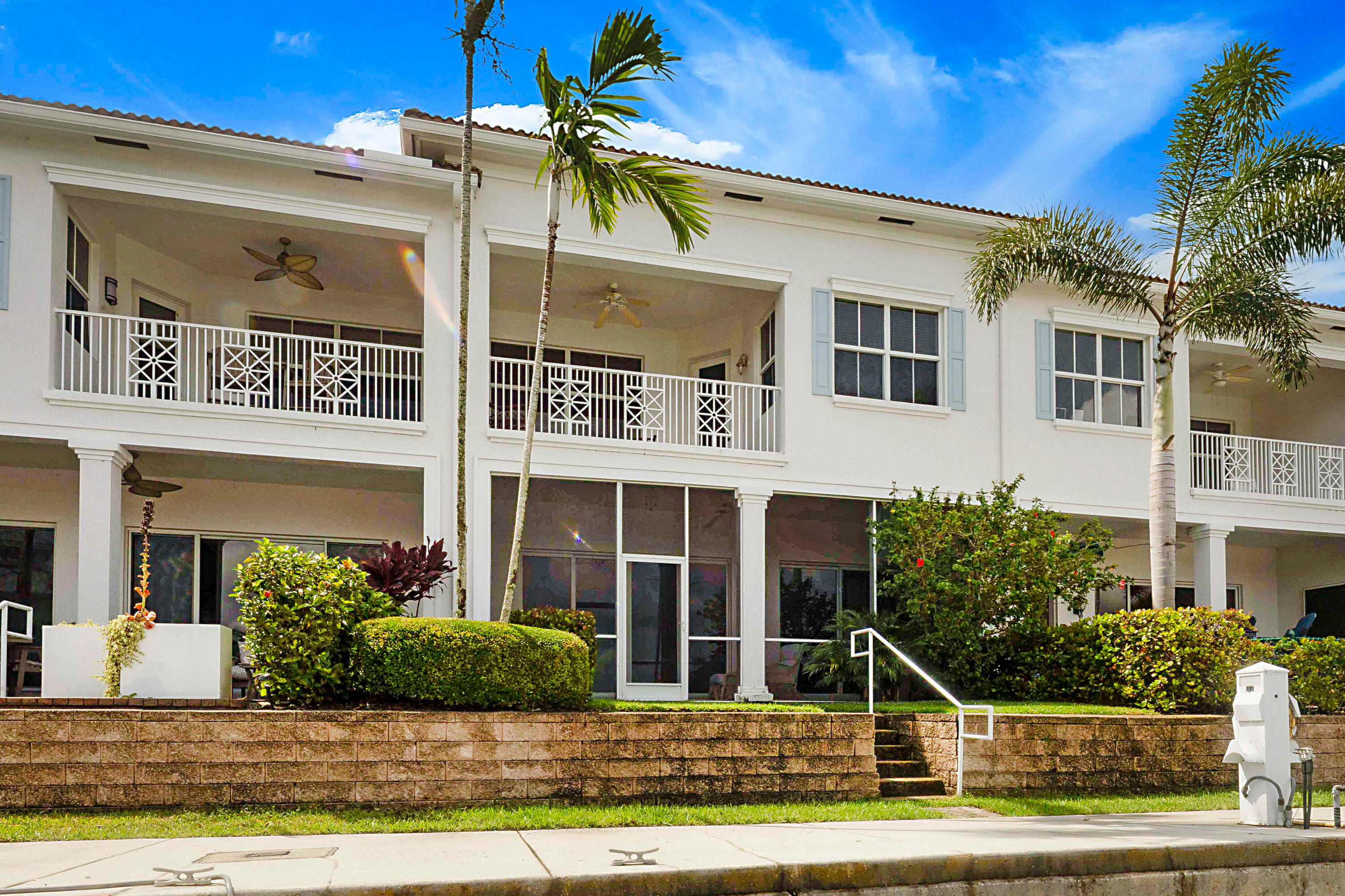 DOCKSIDE AT JUPITER HARBOUR - Residential