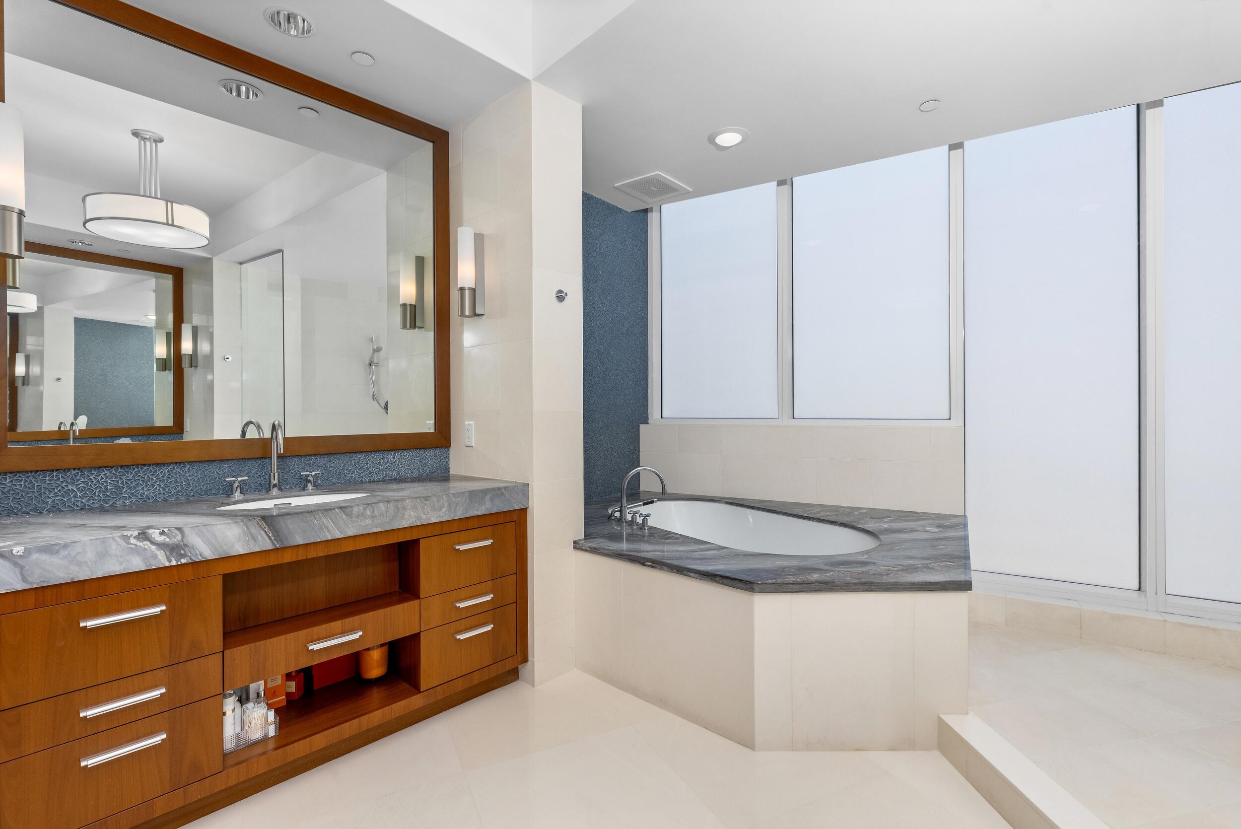ONE THOUSAND OCEAN - Residential