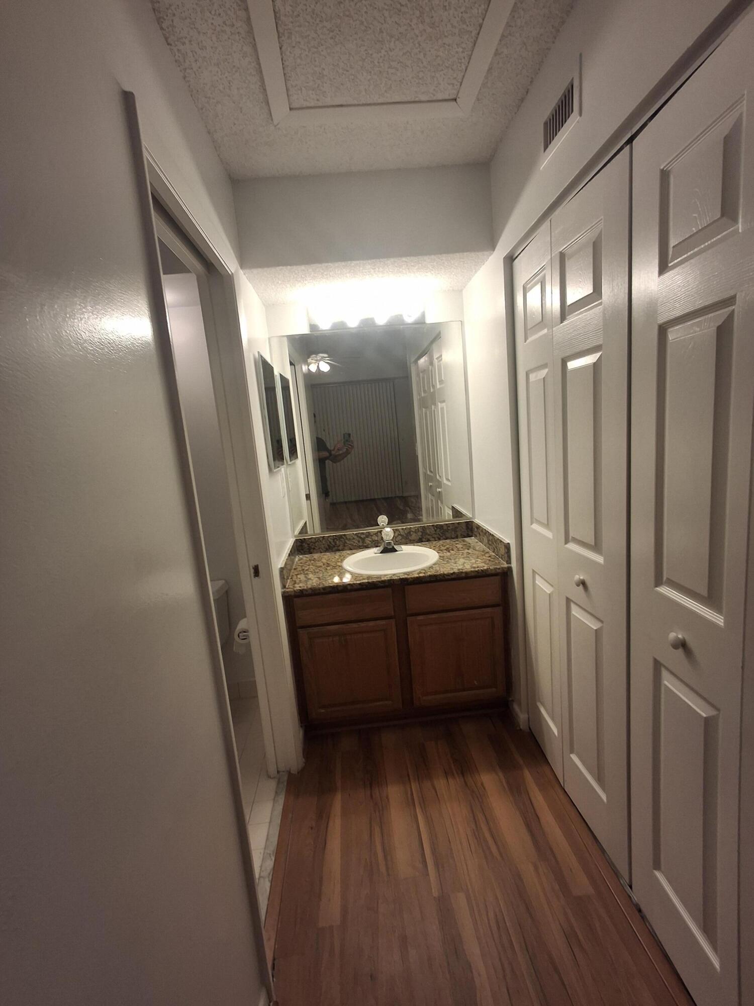 COCO PARC - Residential Lease