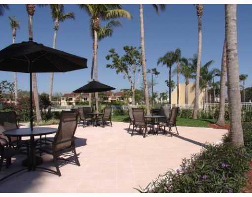 COCO PARC - Residential Lease