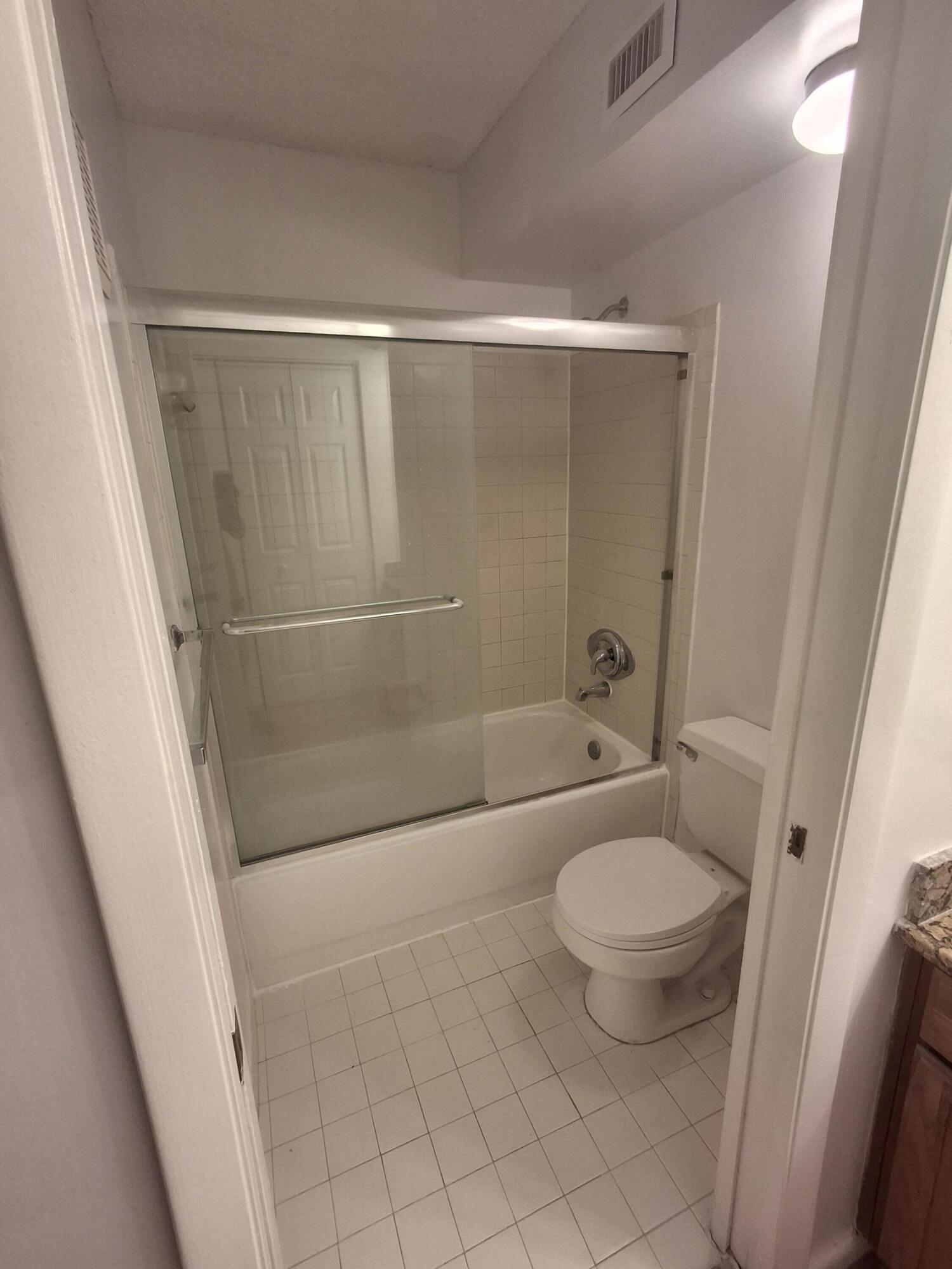 COCO PARC - Residential Lease