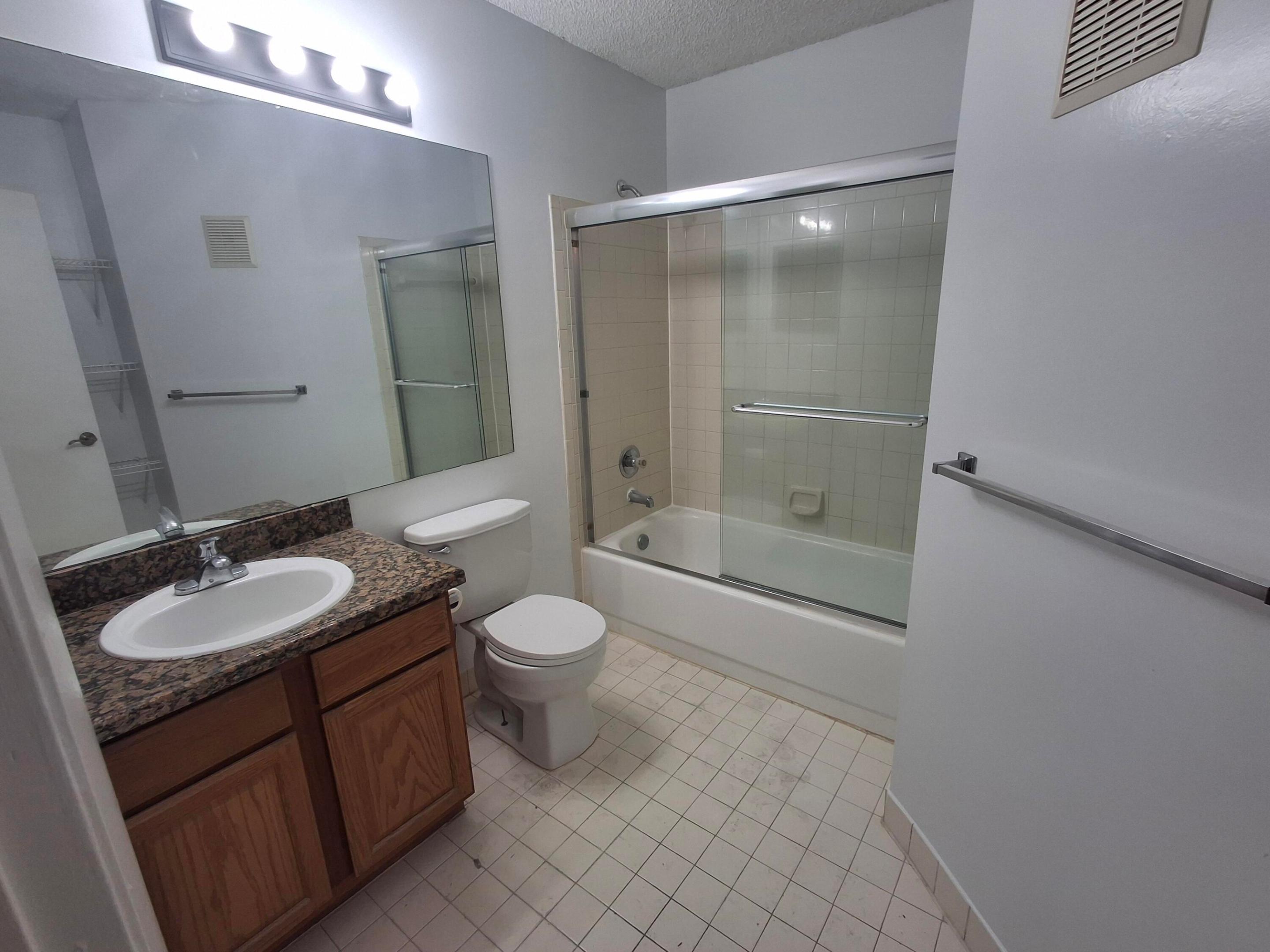 COCO PARC - Residential Lease