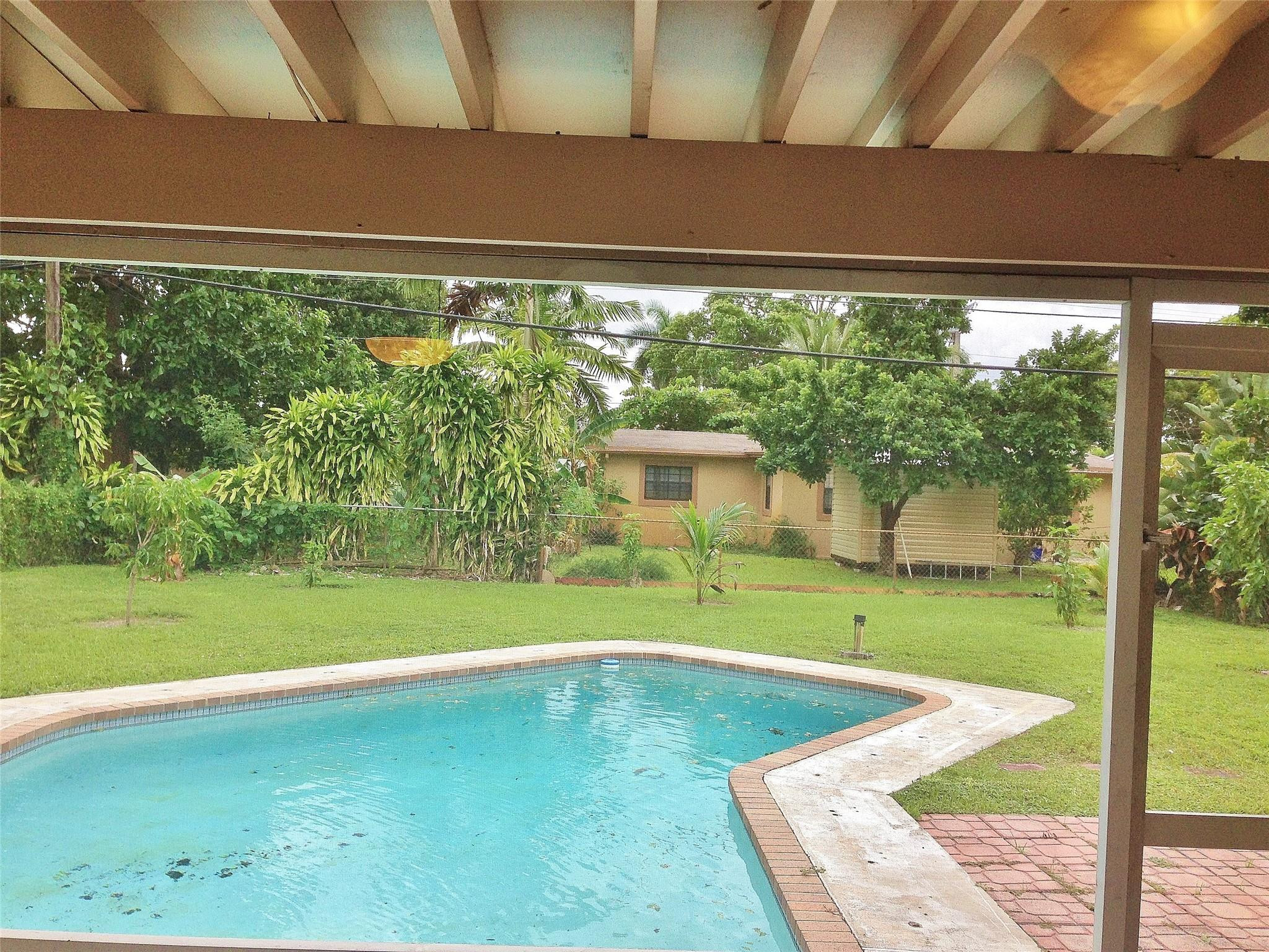 SUNRISE GOLF VILLAGE - Residential Lease