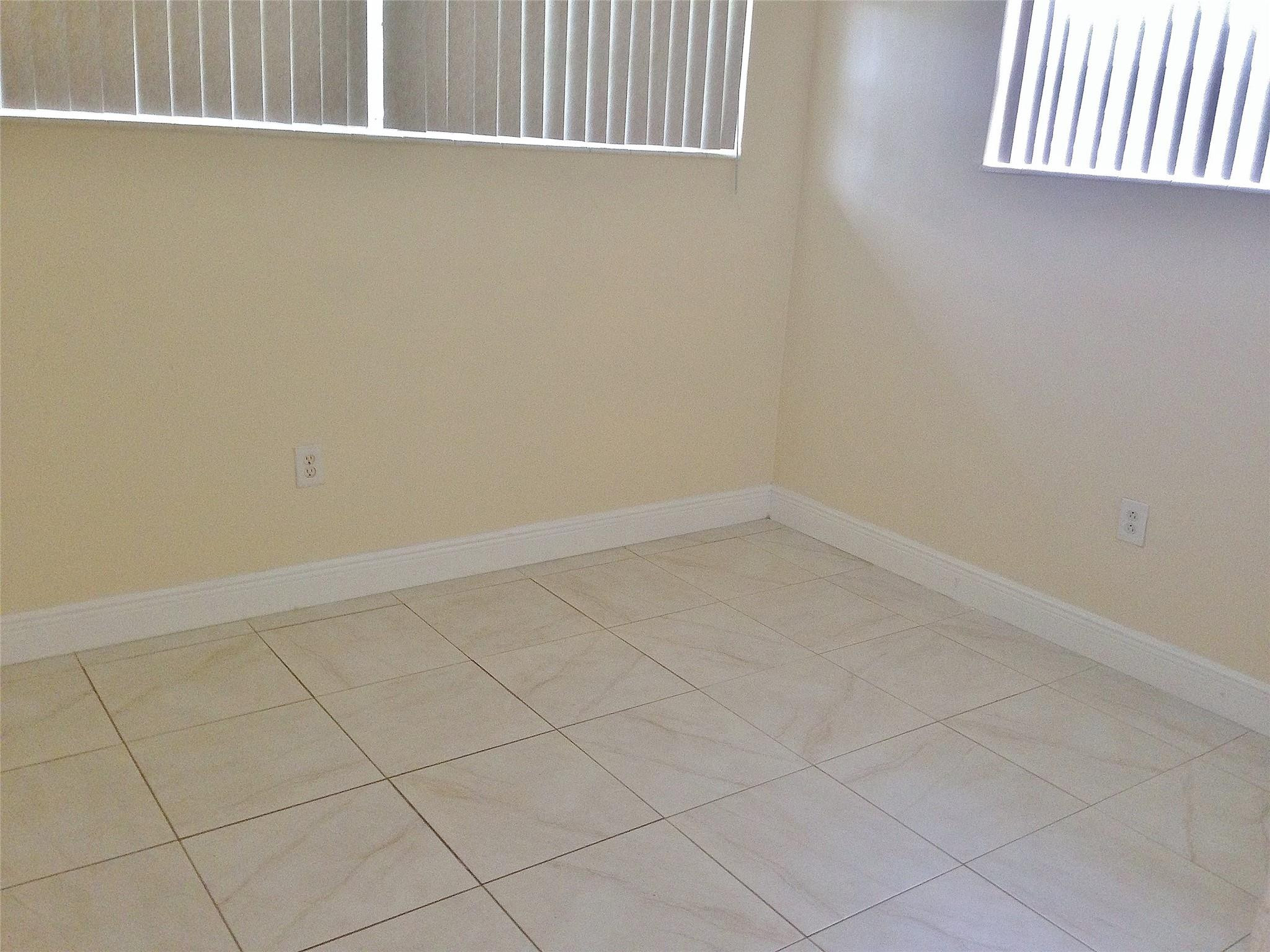 SUNRISE GOLF VILLAGE - Residential Lease