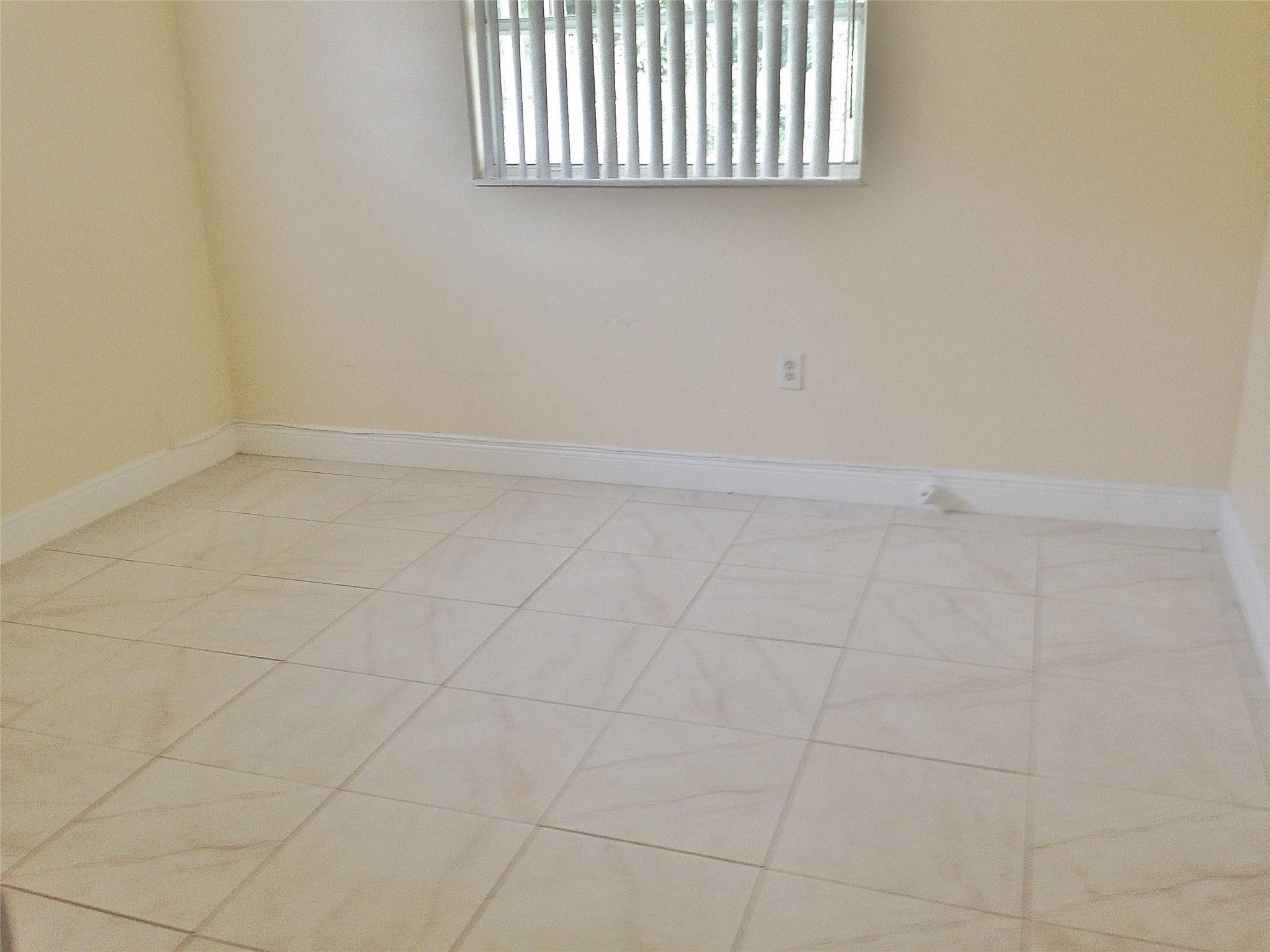 SUNRISE GOLF VILLAGE - Residential Lease