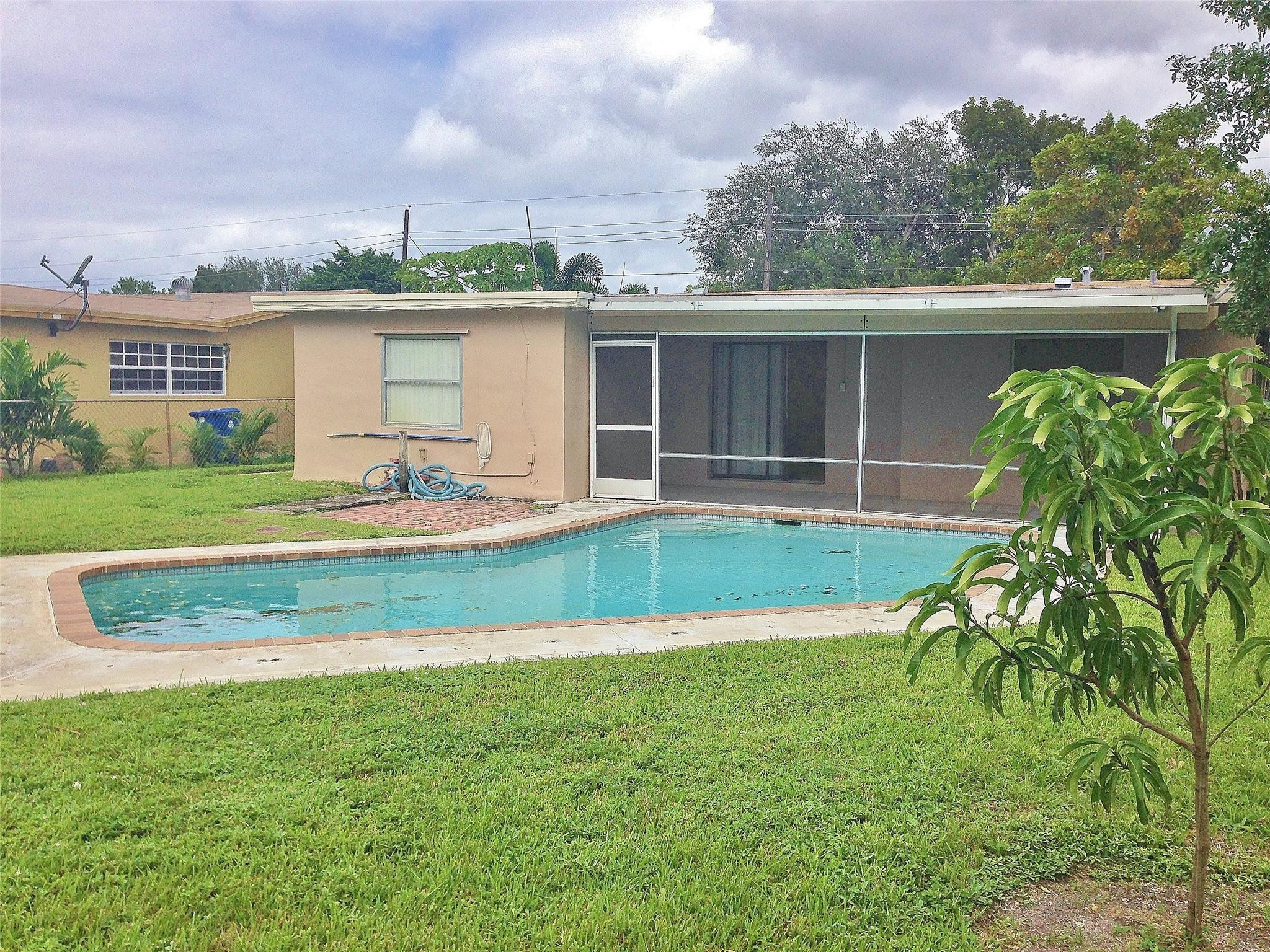 SUNRISE GOLF VILLAGE - Residential Lease