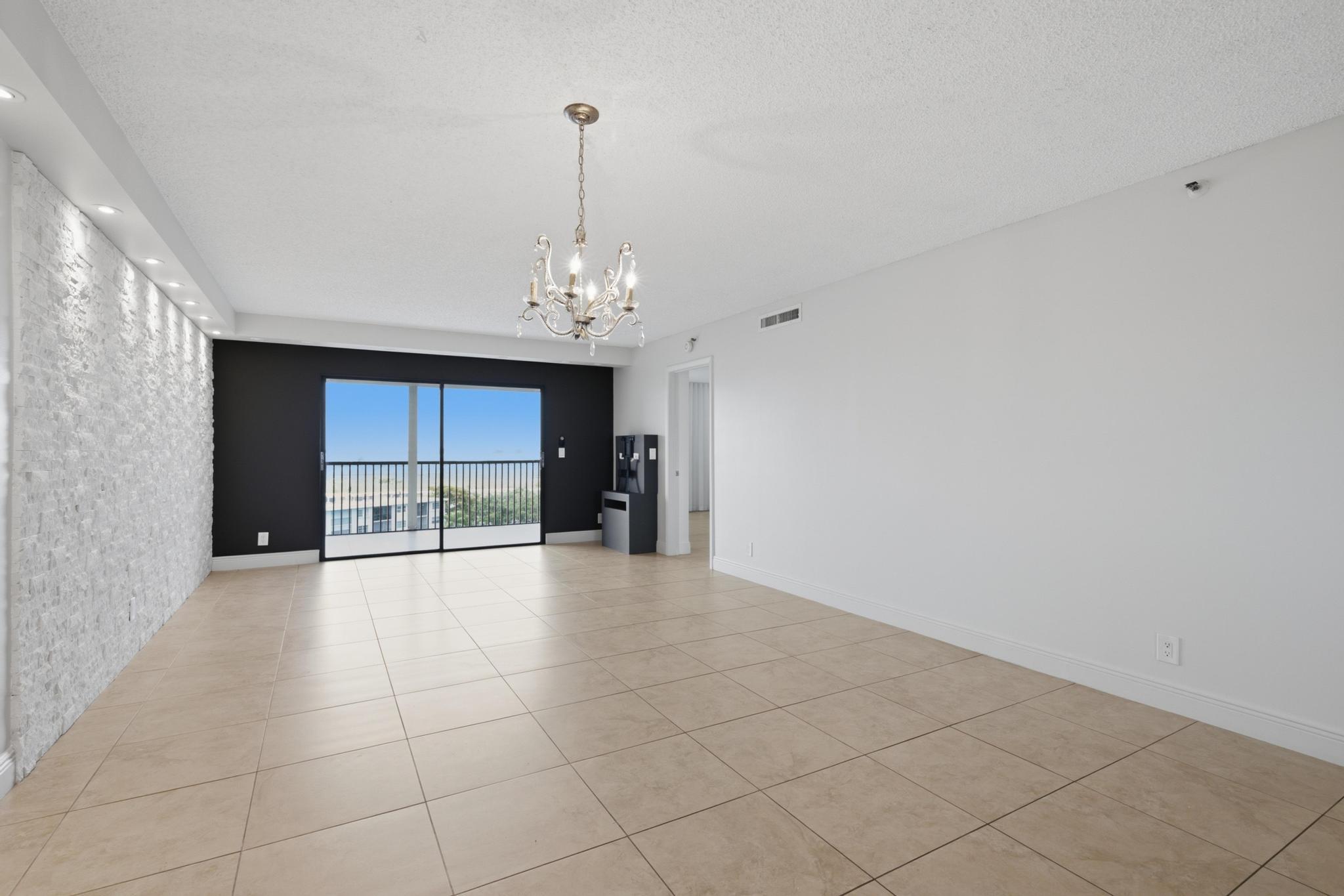 CYPRESS BEND CONDOMINIUM VI - Residential