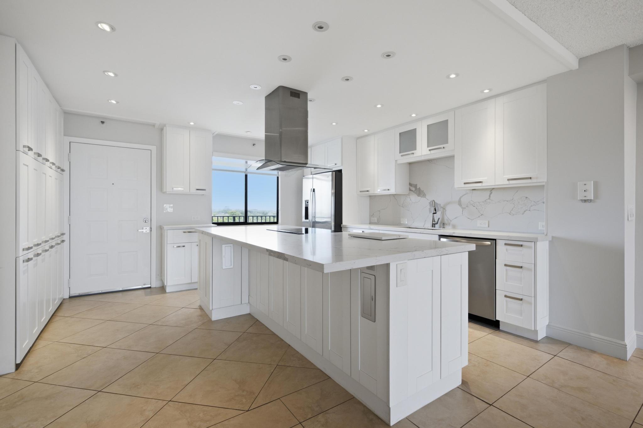 CYPRESS BEND CONDOMINIUM VI - Residential