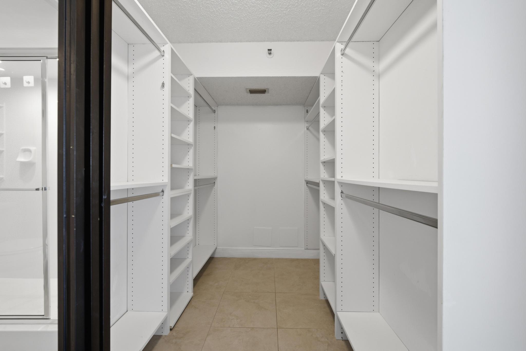 CYPRESS BEND CONDOMINIUM VI - Residential
