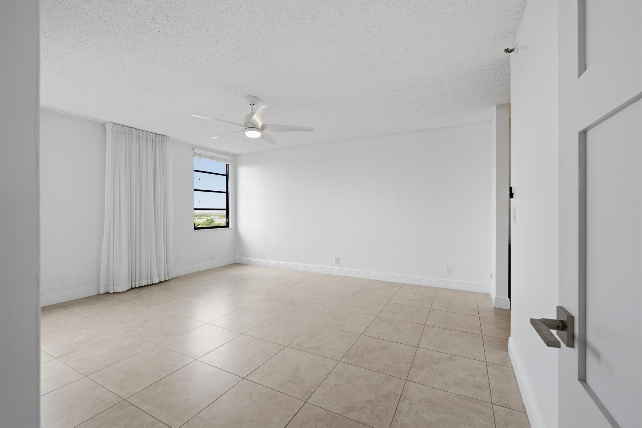 CYPRESS BEND CONDOMINIUM VI - Residential