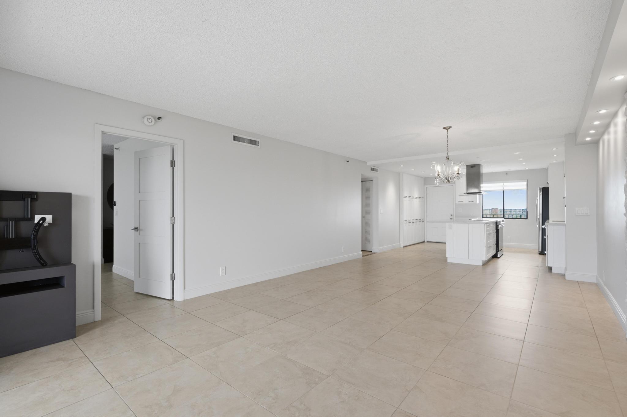 CYPRESS BEND CONDOMINIUM VI - Residential