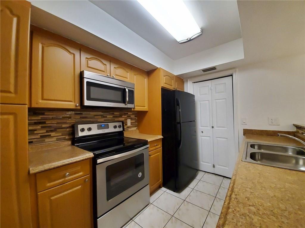 North Lauderdale Village - Residential