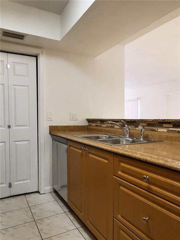 North Lauderdale Village - Residential