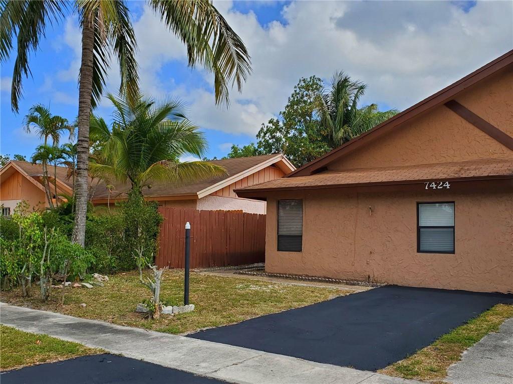 North Lauderdale Village - Residential