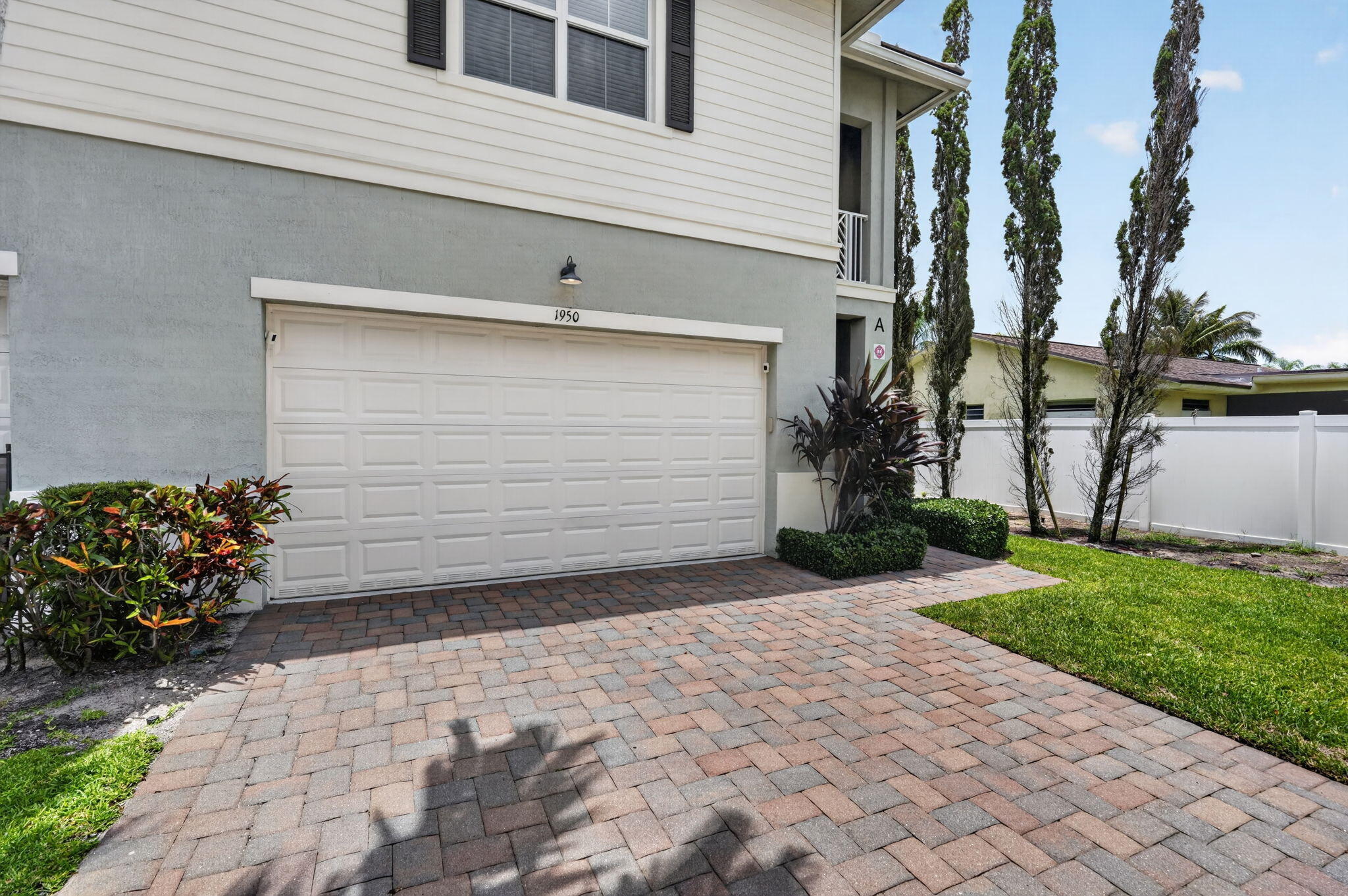 HAMPTON COVE CONDO - Residential Lease