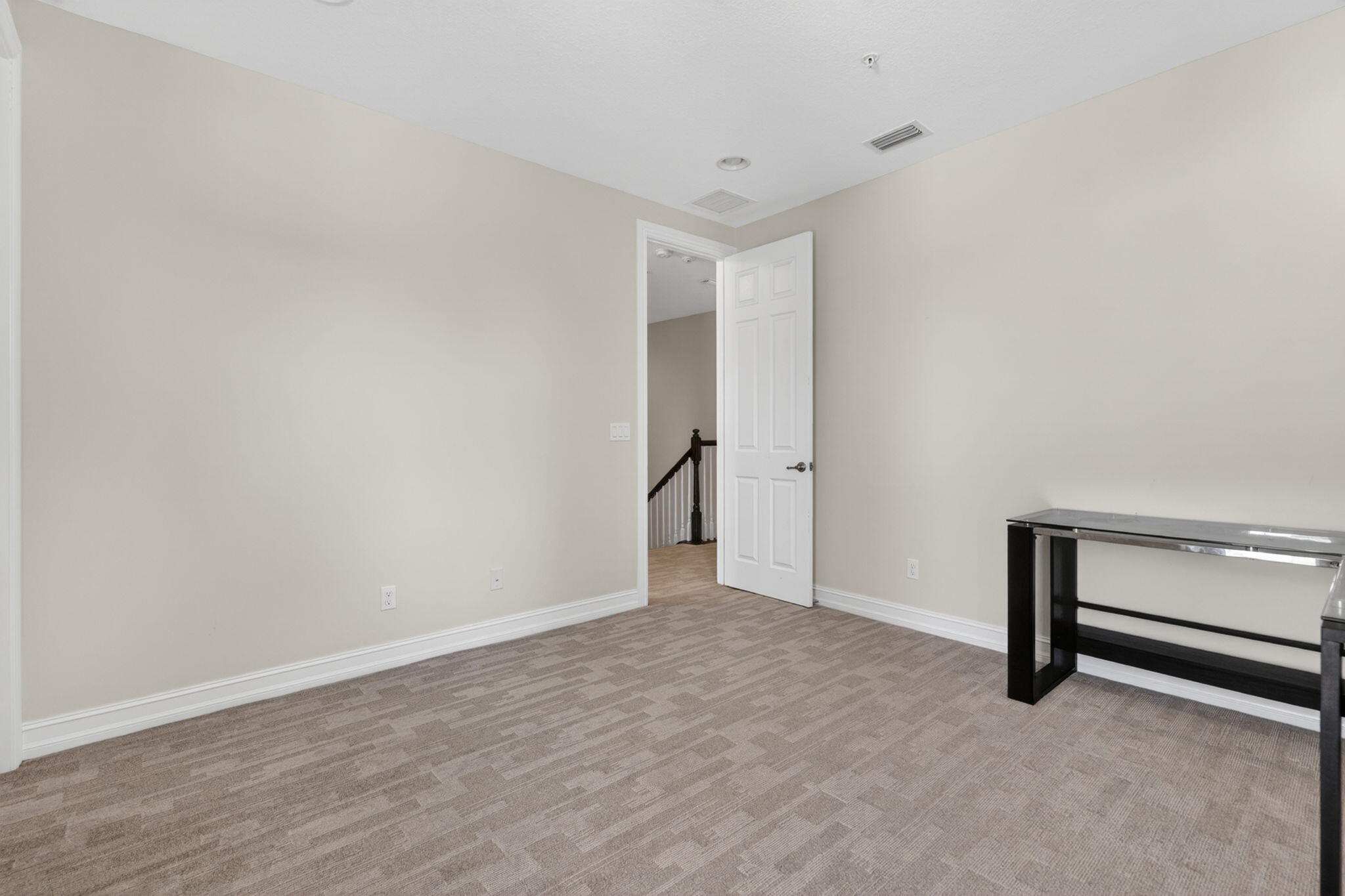 HAMPTON COVE CONDO - Residential Lease
