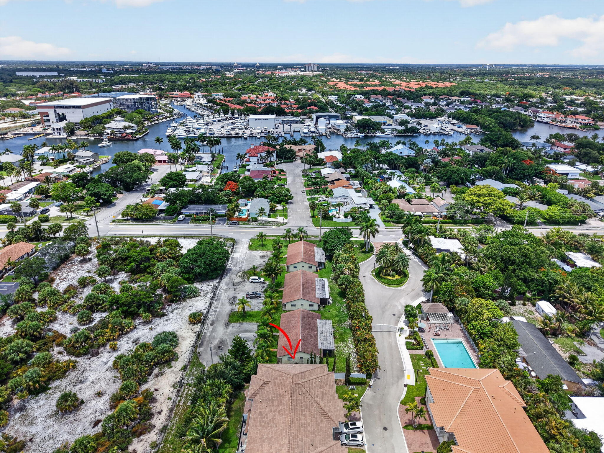 HAMPTON COVE CONDO - Residential Lease